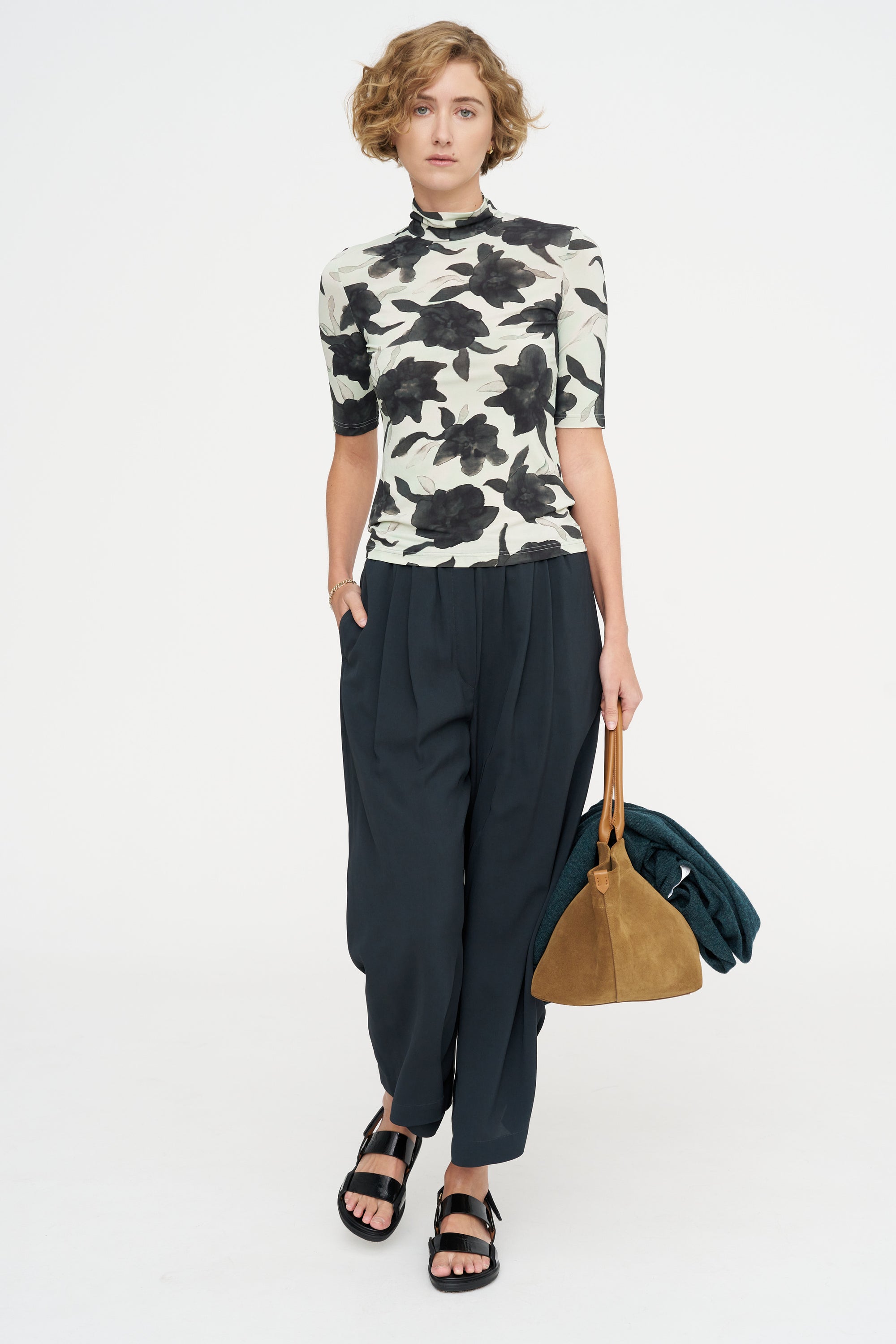 Tarie Top, Mint Hellebore