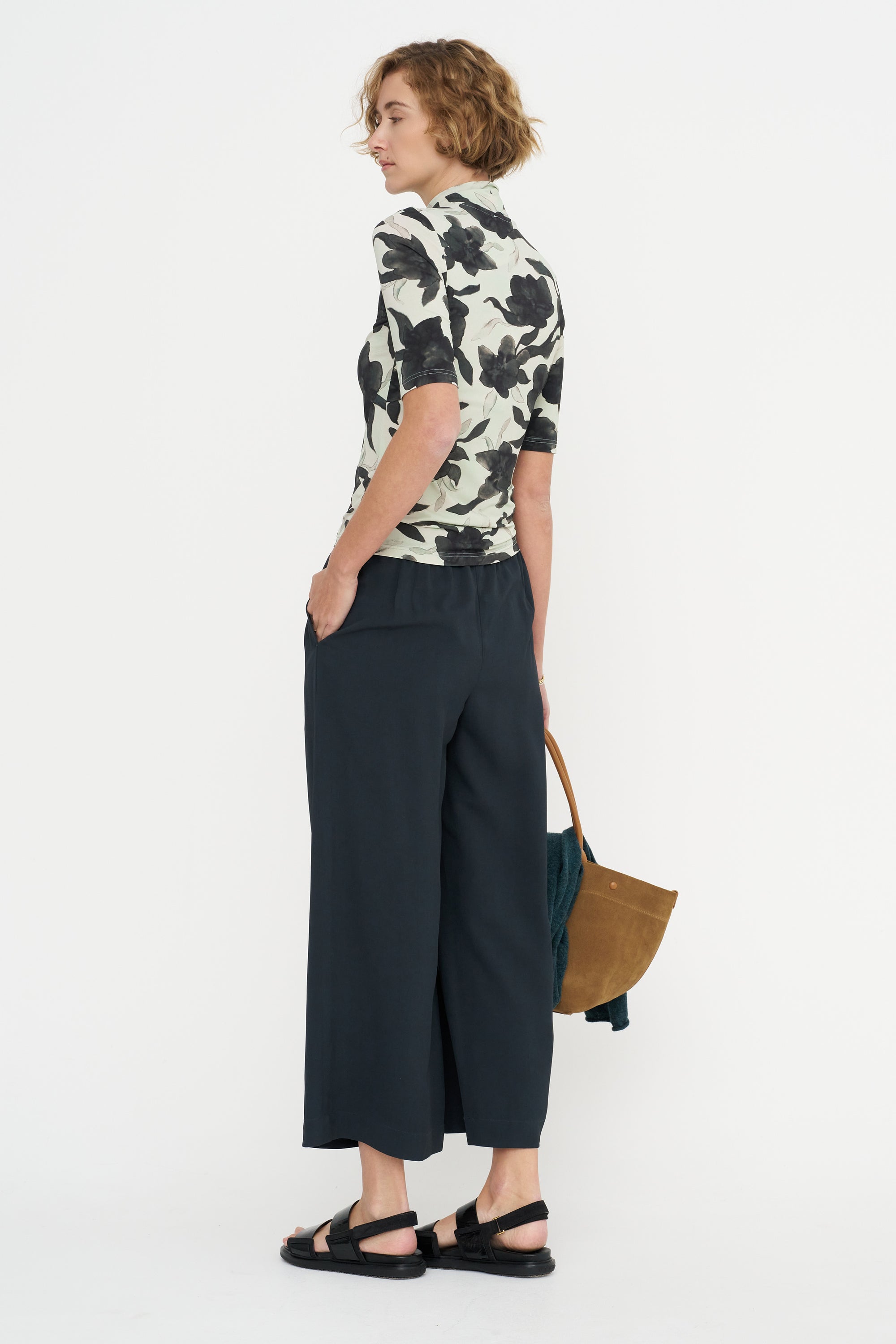 Tarie Top, Mint Hellebore