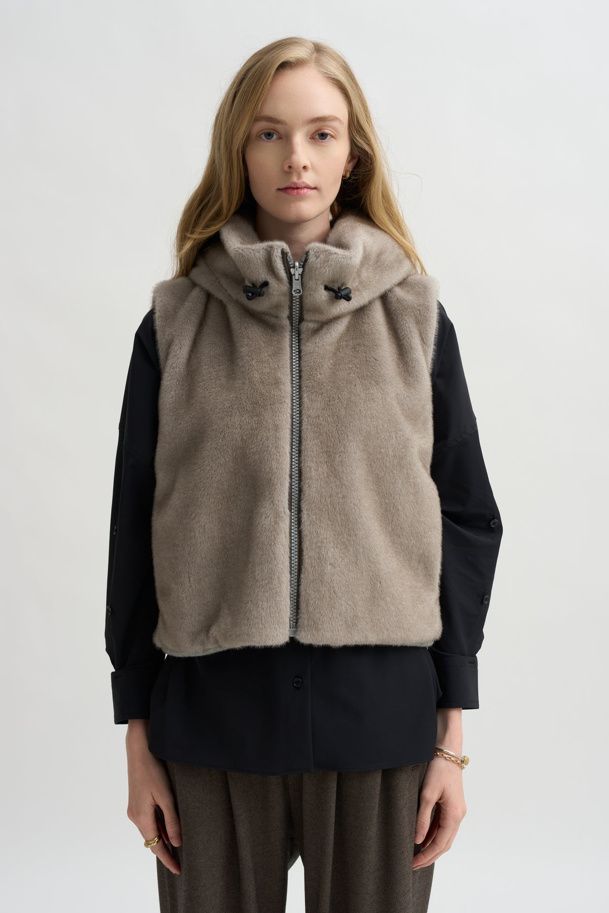 Orah Hoody Cropped Vest, Mink