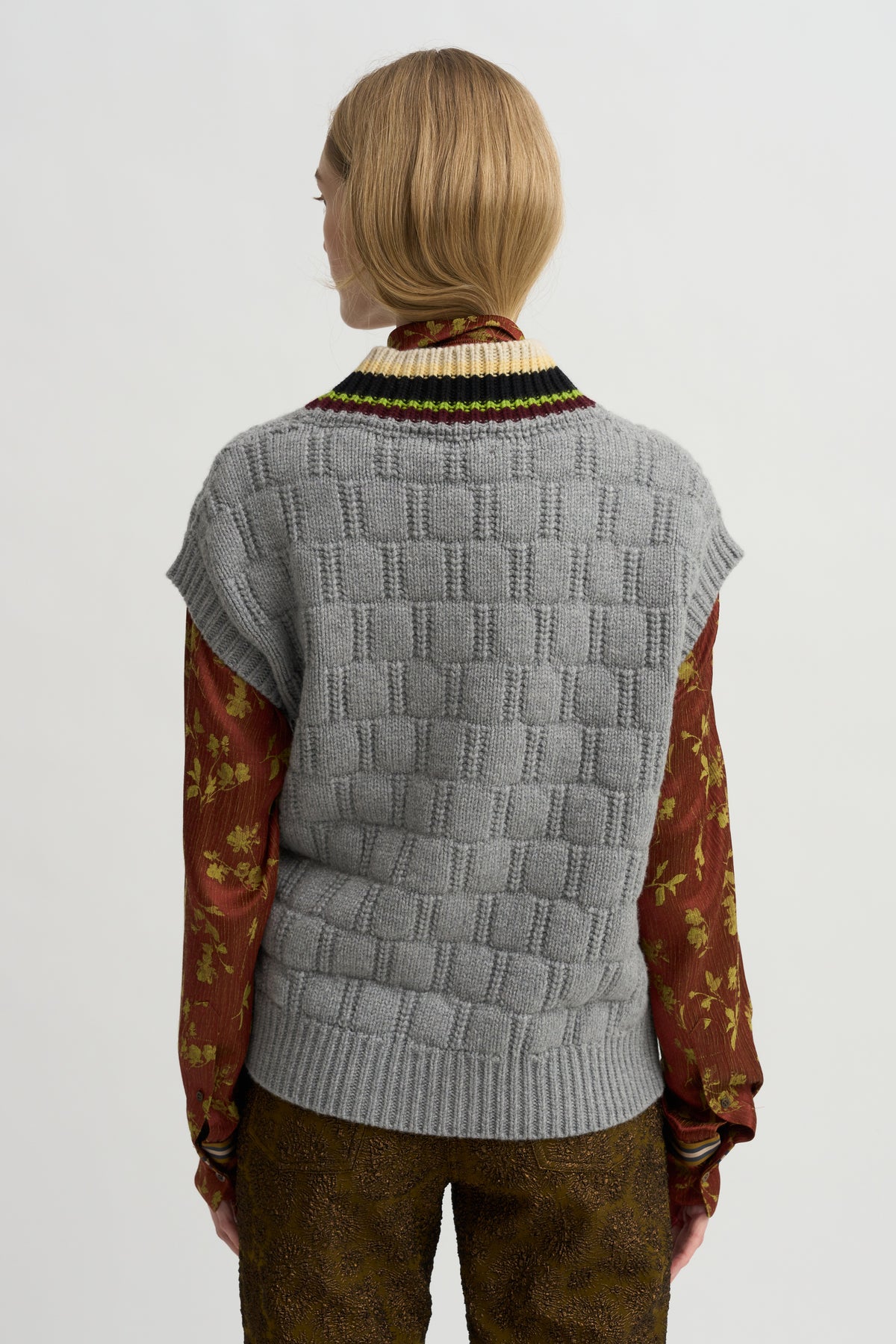 Sleeveless Contrast Knit, Grey