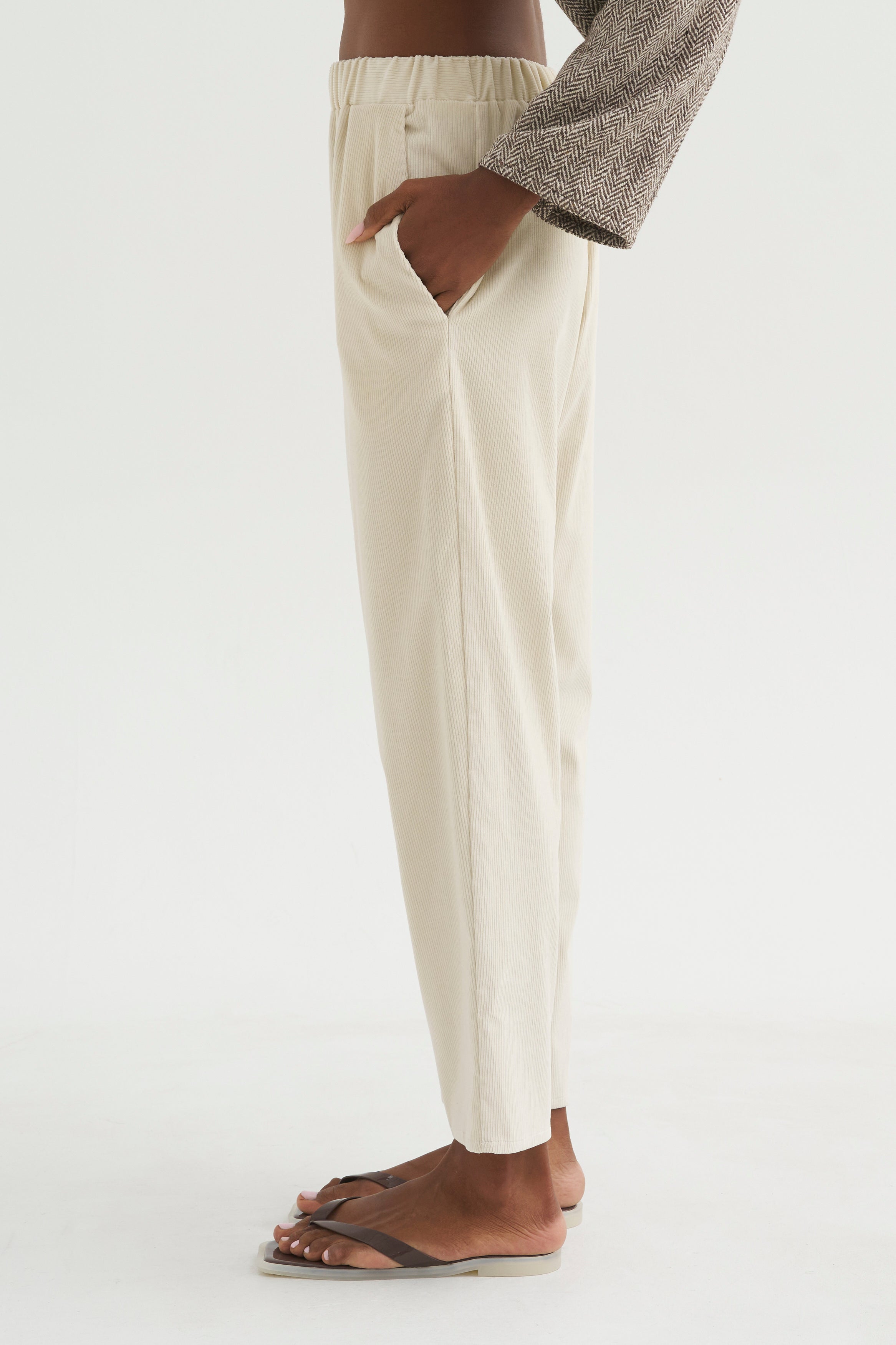 Carrot Pants - Corduroy, White – Kick Pleat
