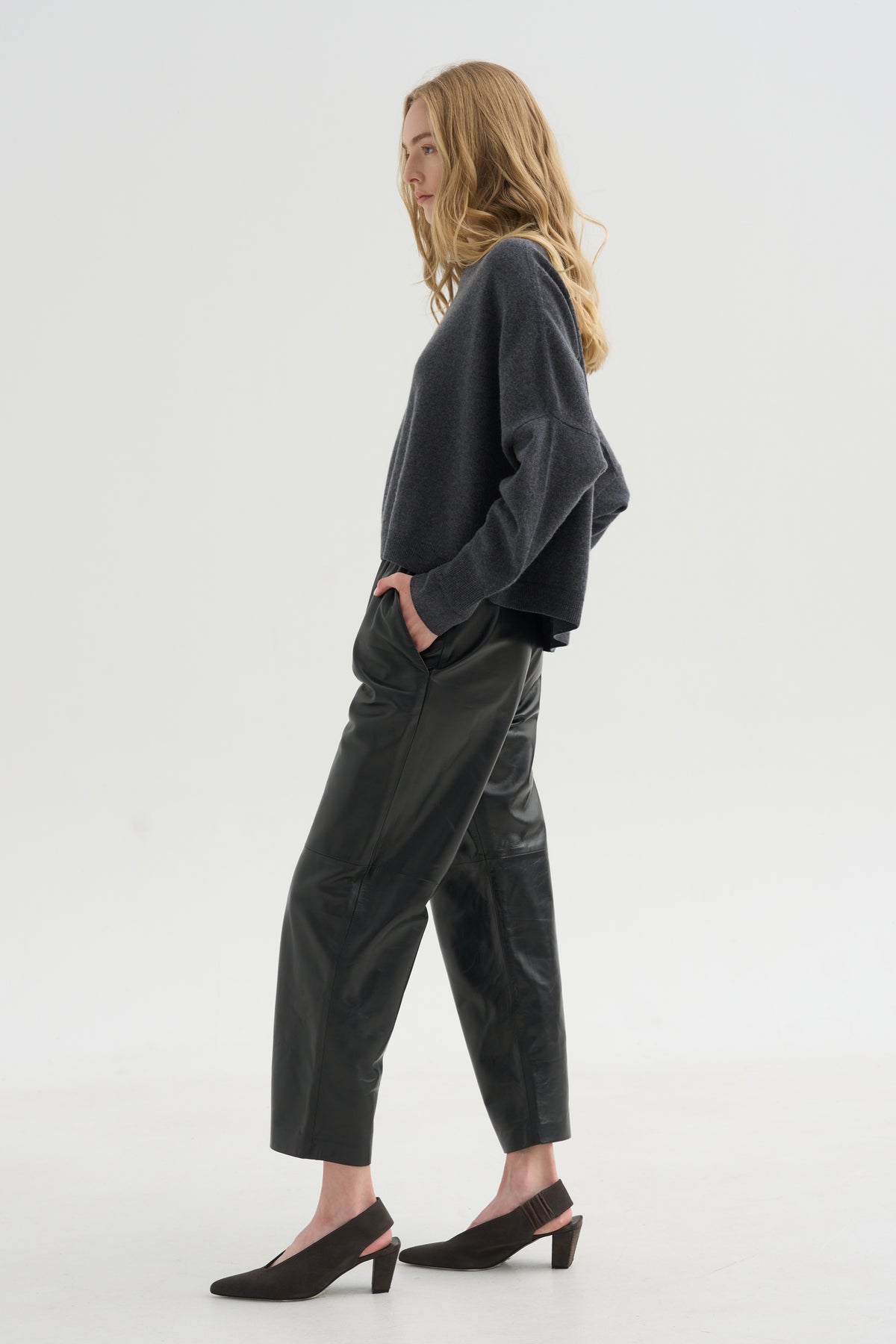Carrot Pants Nappa, Charcoal
