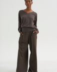 V-Neck Blause Sweater, Dark Taupe