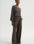 V-Neck Blause Sweater, Dark Taupe