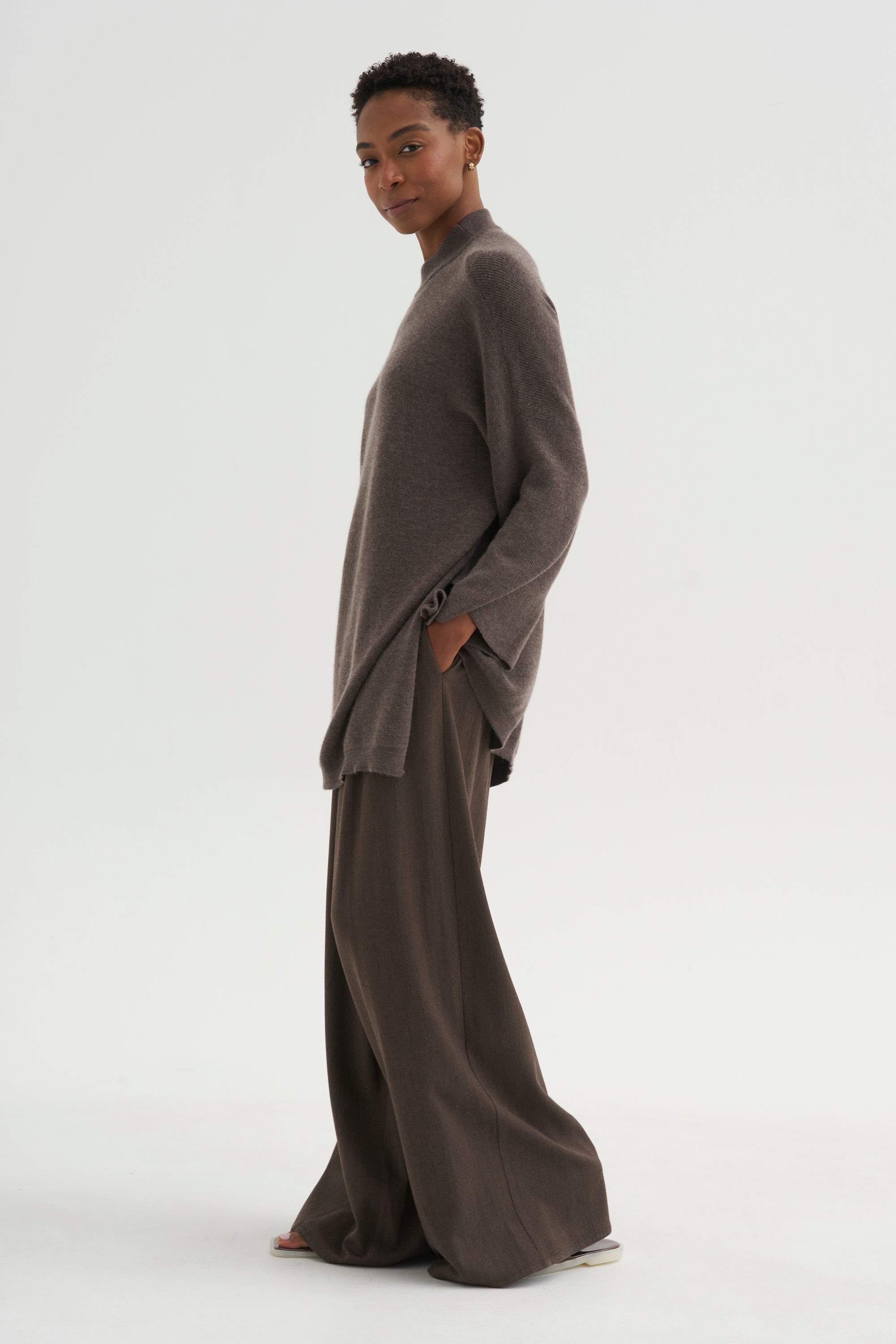 Boxy Crewneck Sweater, Dark Taupe