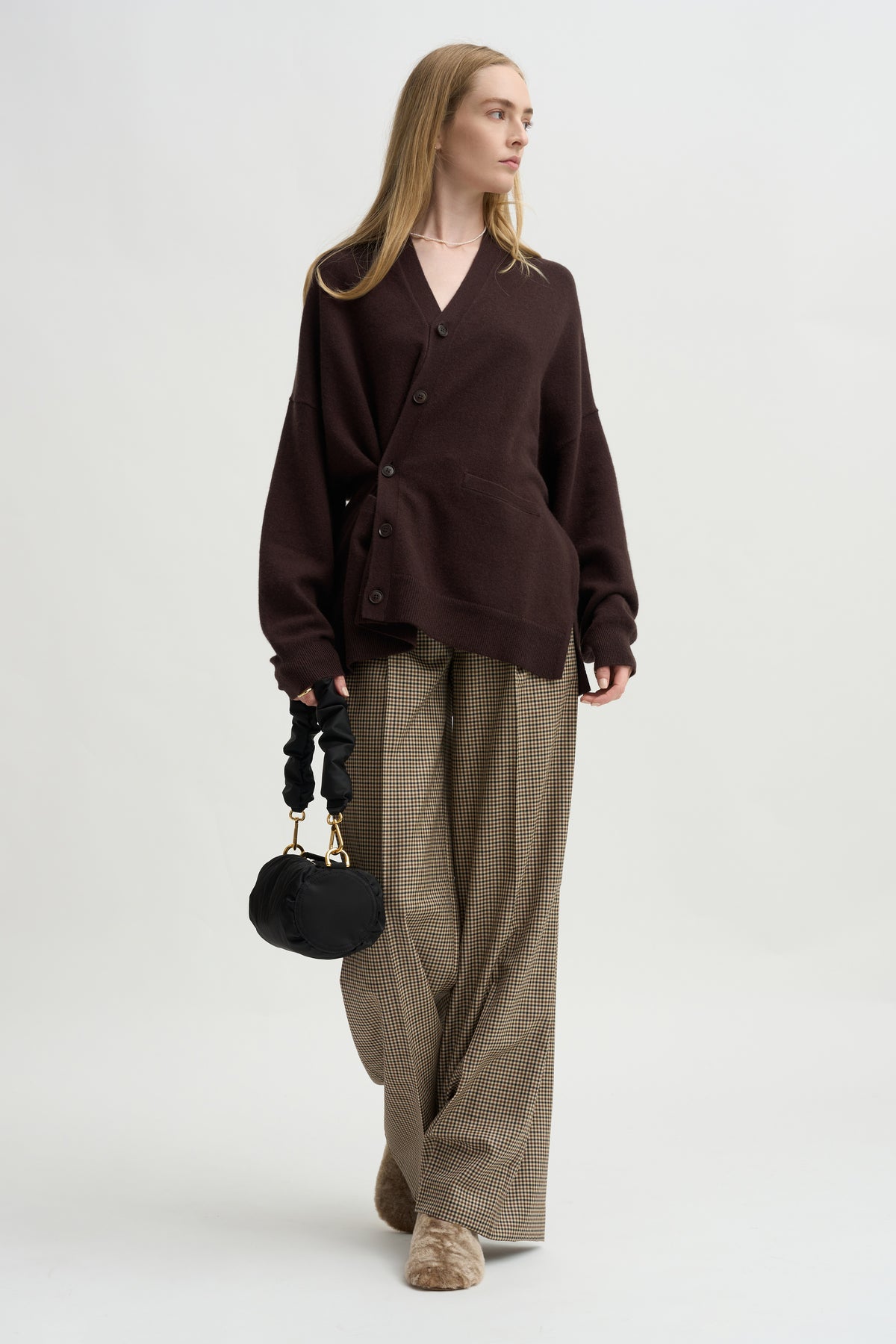 Nº24 Tokio, Dark Brown