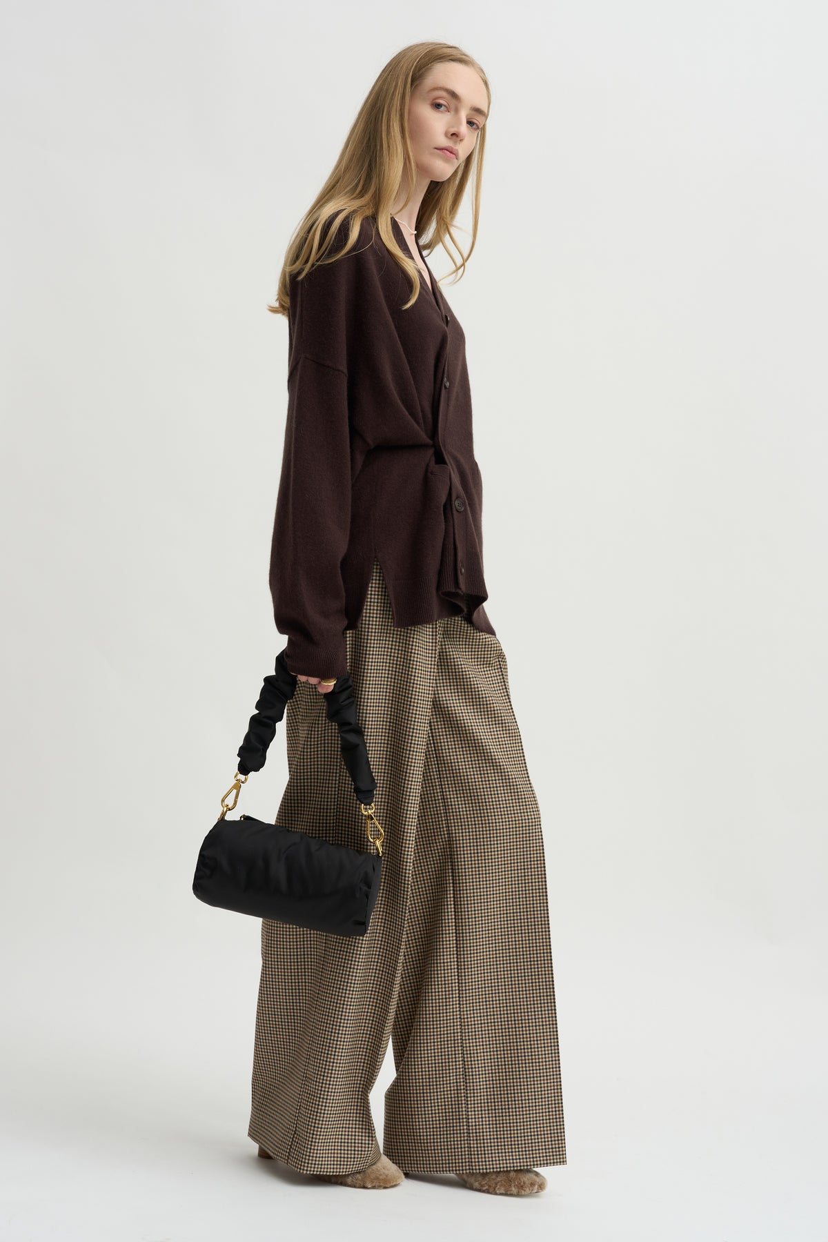 Nº24 Tokio, Dark Brown