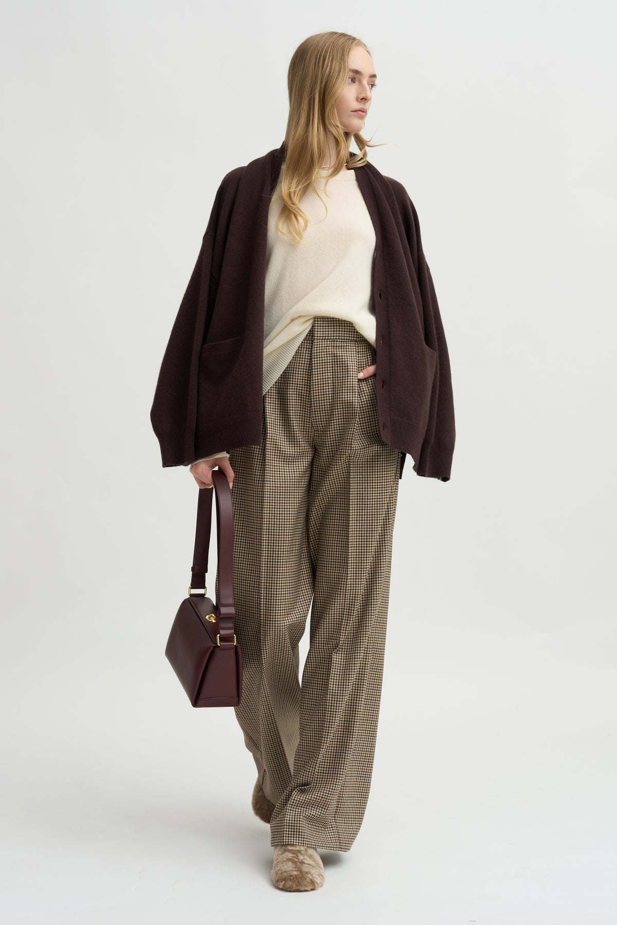 Nº397 Bis, Cream