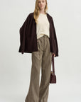 Nº397 Bis, Cream