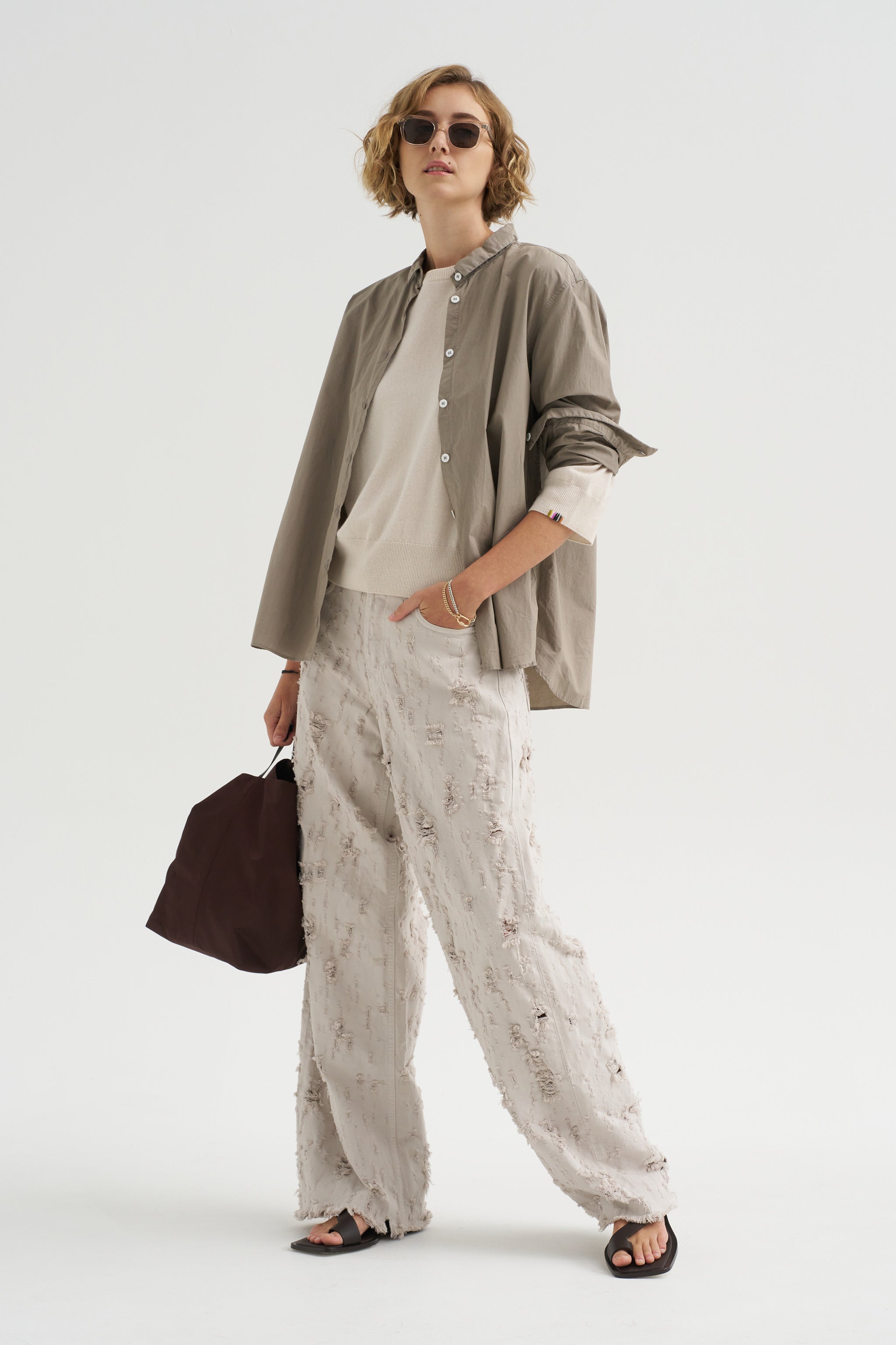 Extreme Cashmere N°300 Little 2, Latte – Kick Pleat