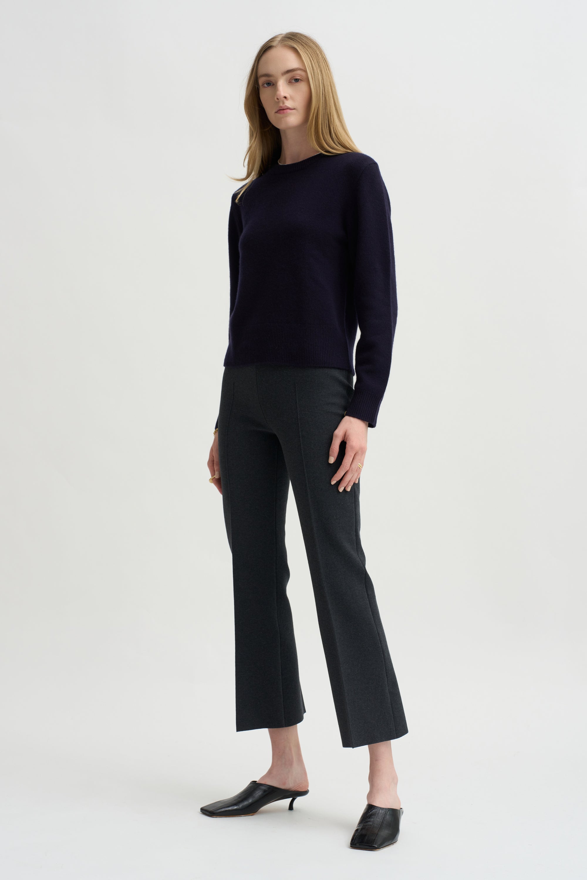 Nº430 Jeanne, Navy
