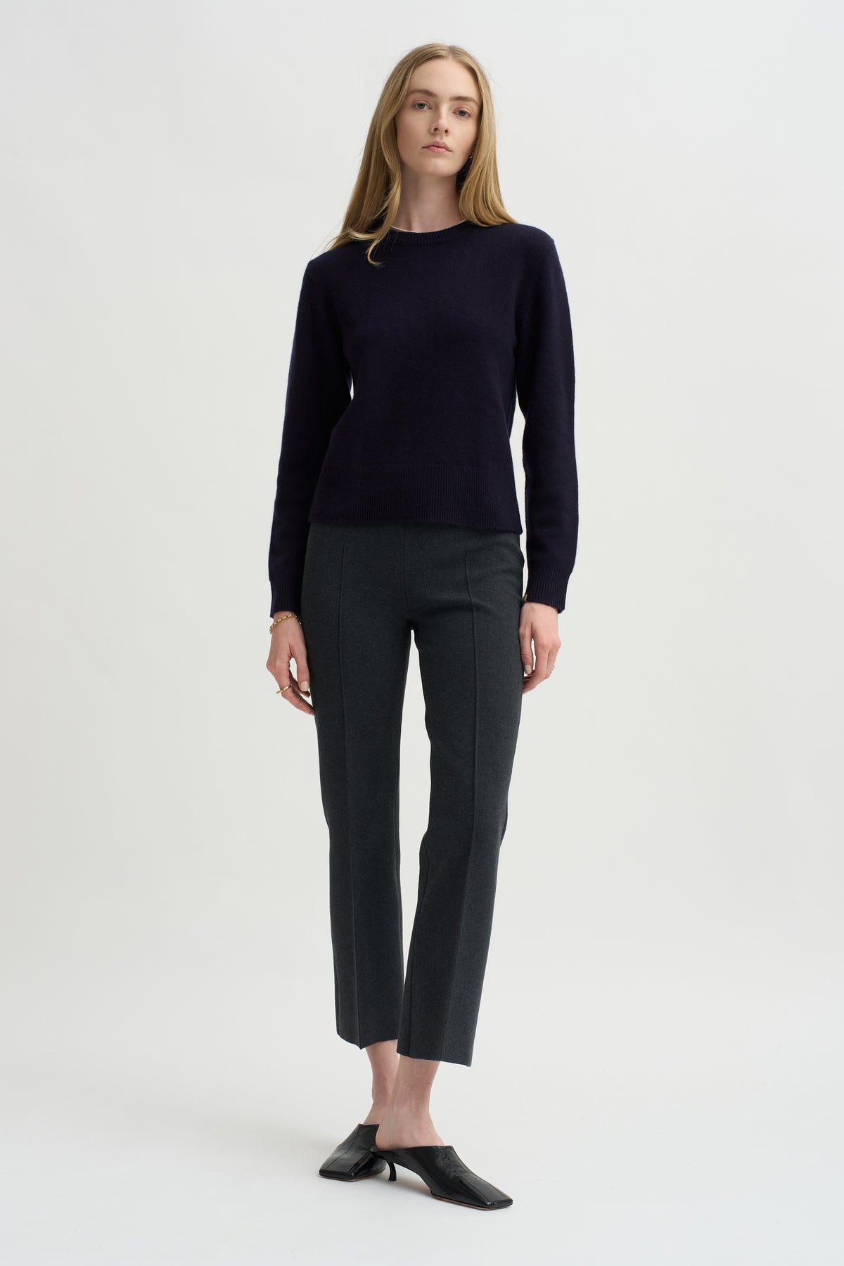 Nº430 Jeanne, Navy
