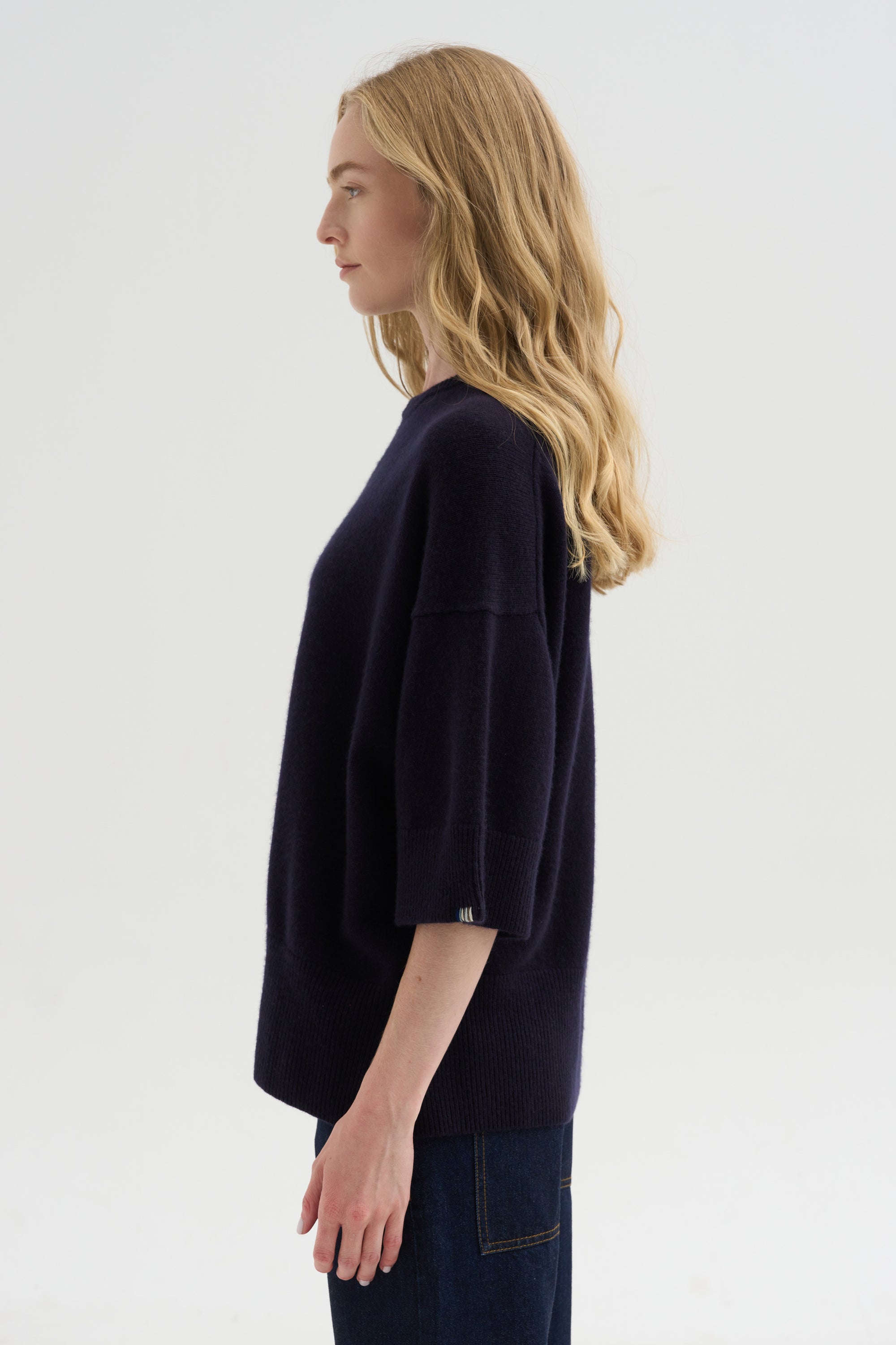 N°433 Sassie, Navy