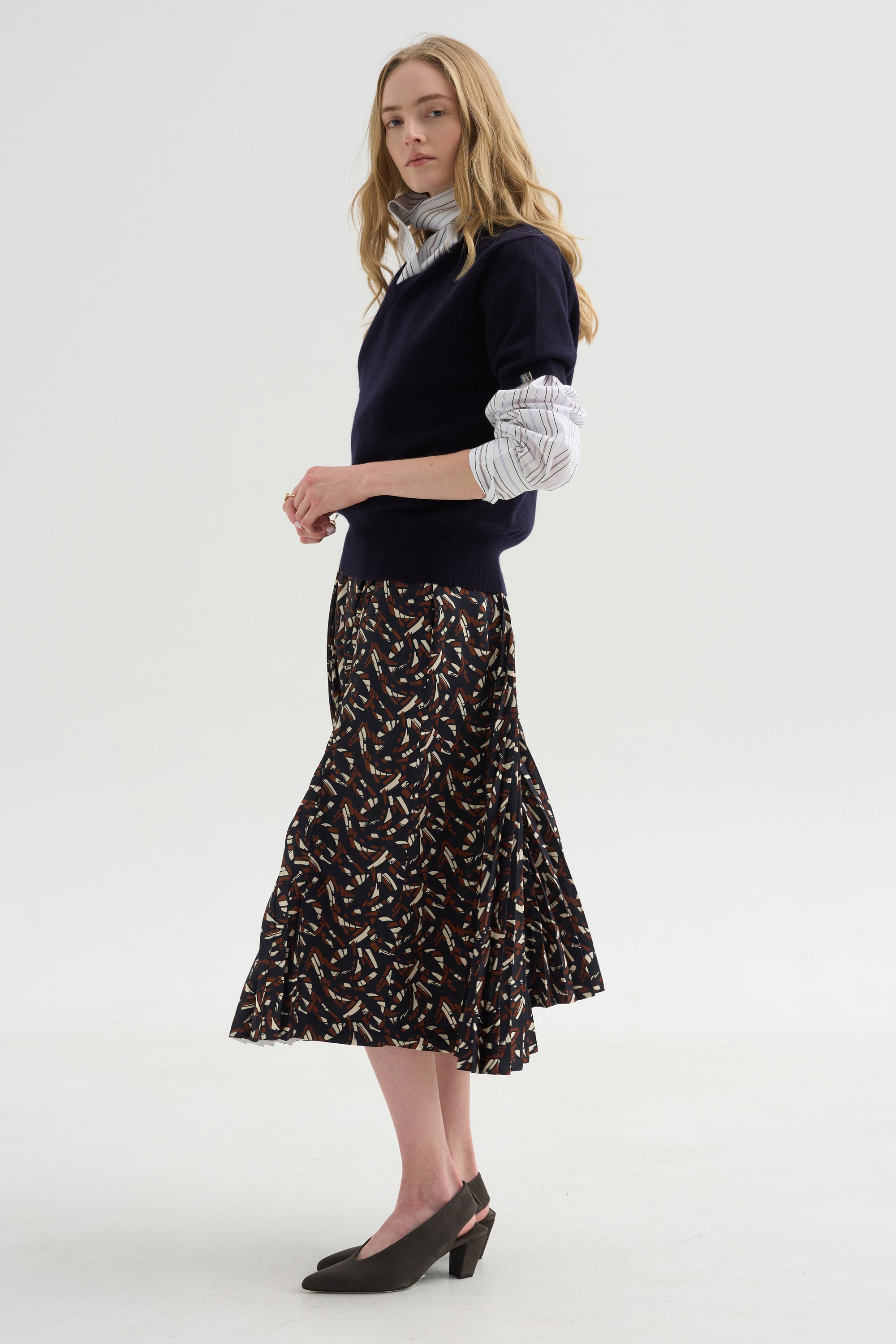 N°490 Martina, Navy