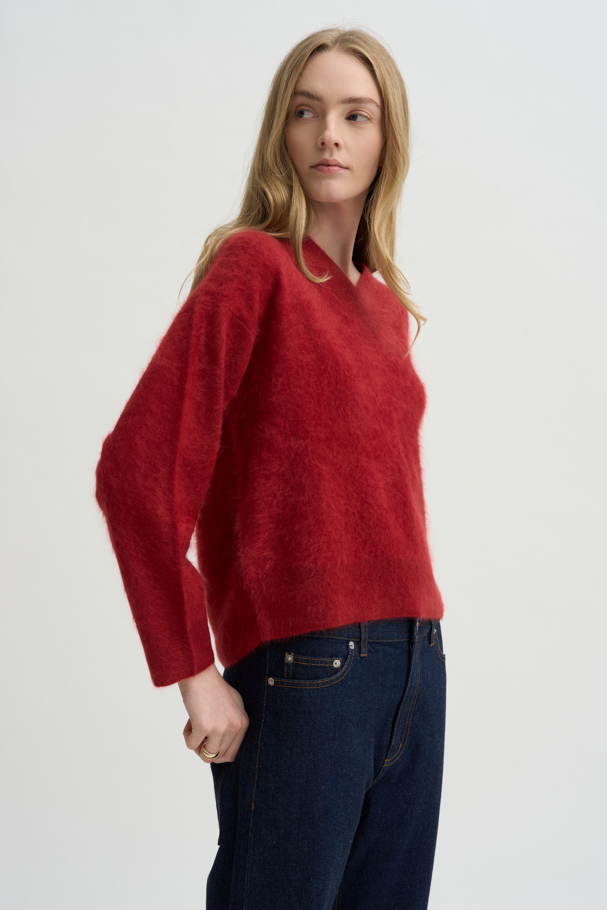 Grizzly Double V Sweater, Carmine