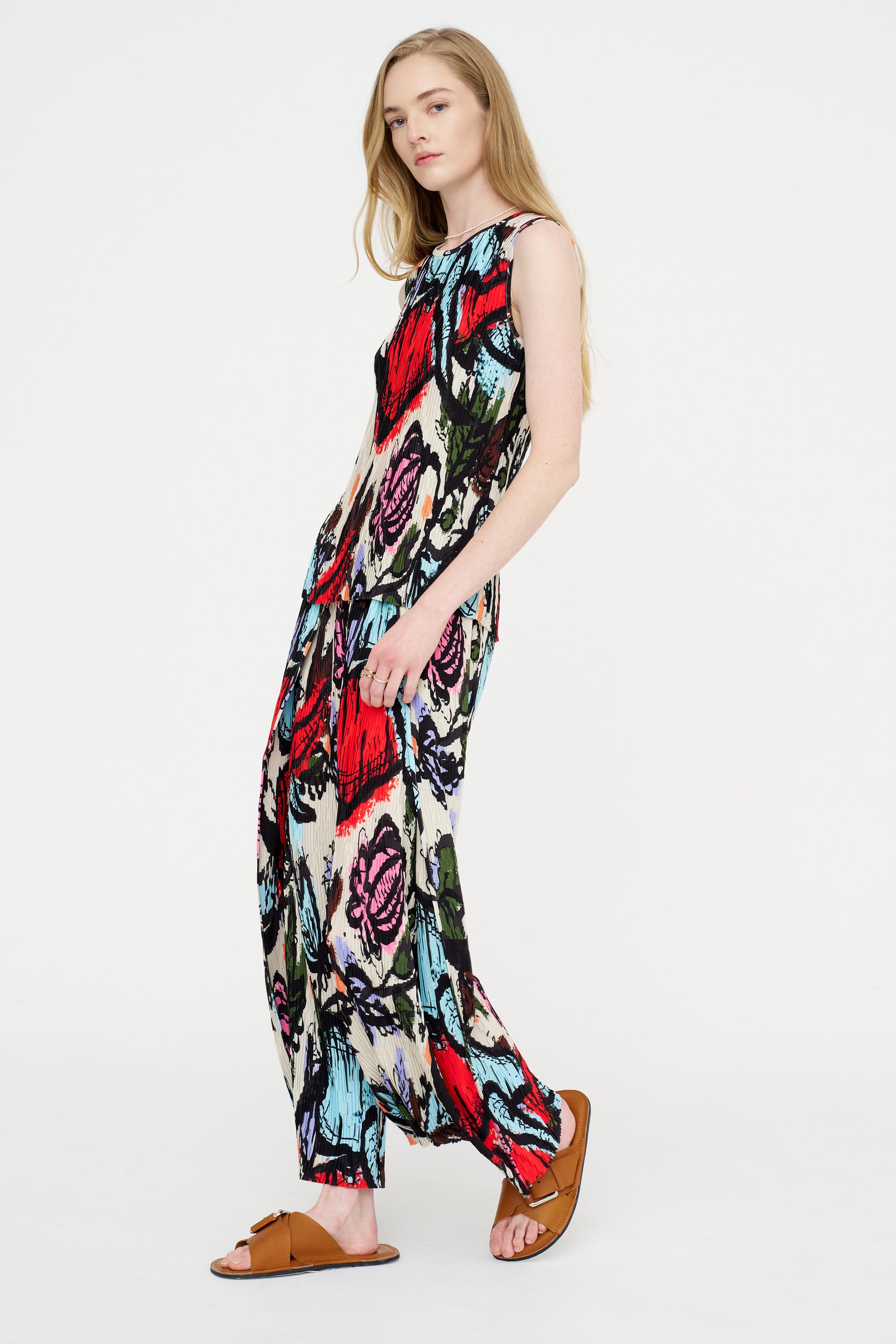 Fold Plissé Pants, Carrots