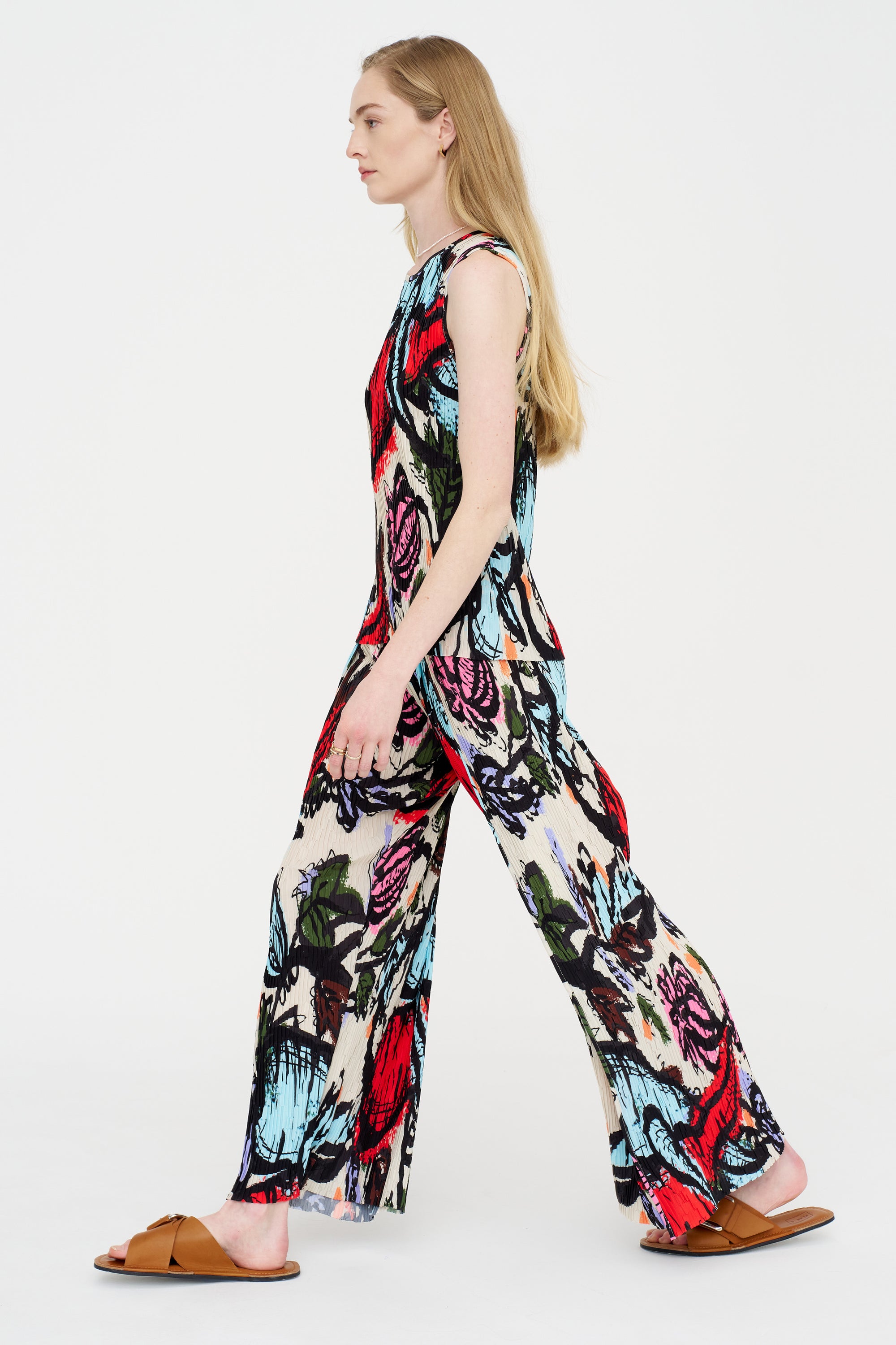 Fold Plissé Pants, Carrots