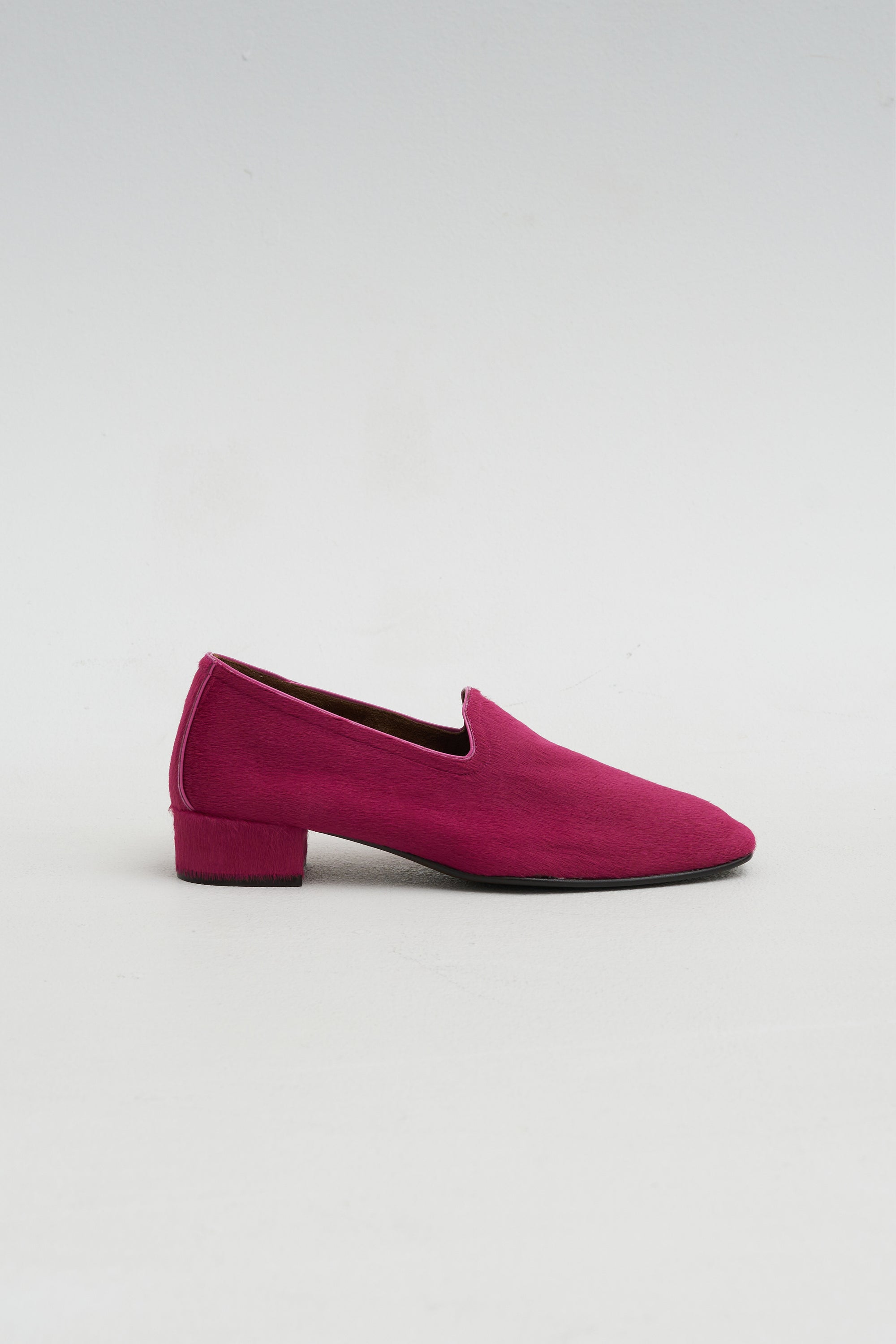 Soft Touch Closed Toe Shoe, Pink