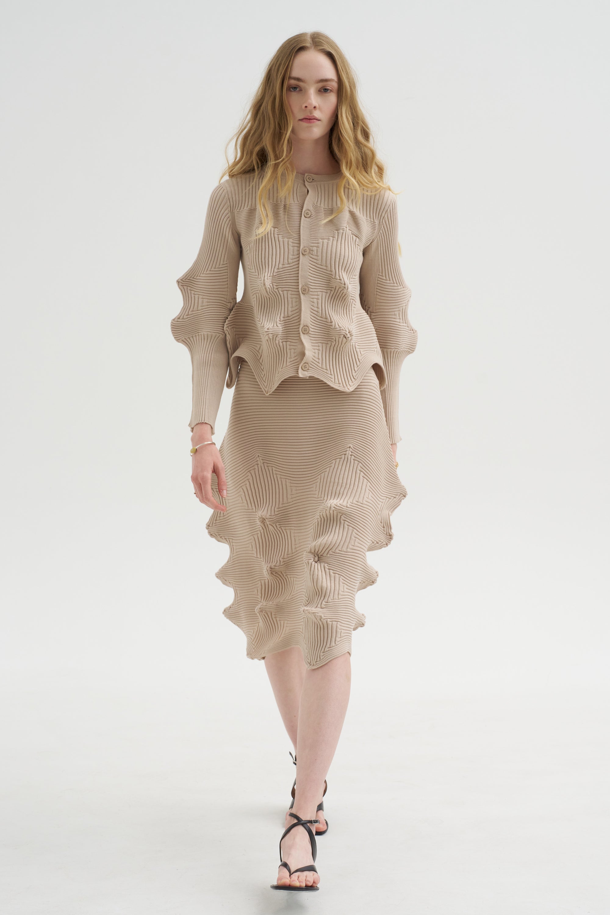 Linkage Skirt, Embuge