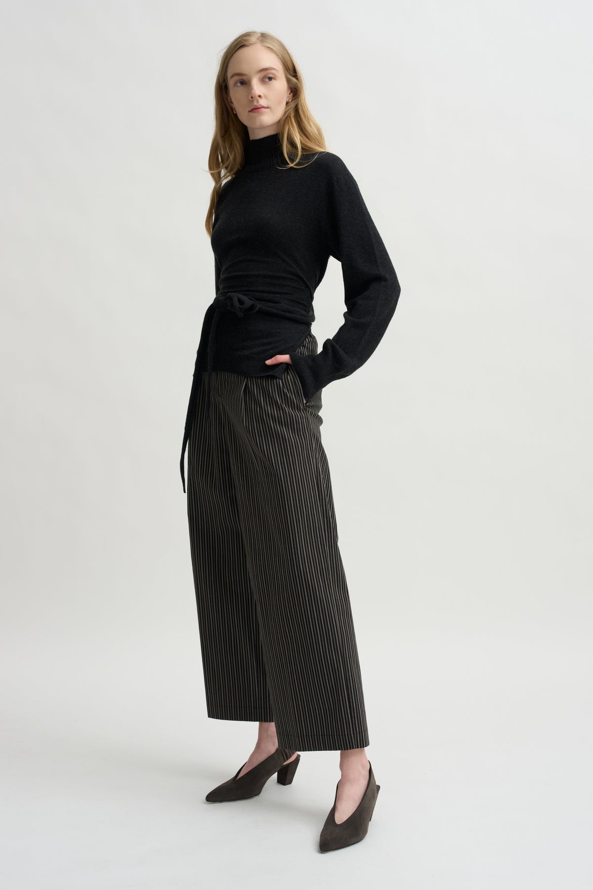 Allow (Stripe), Black Hue