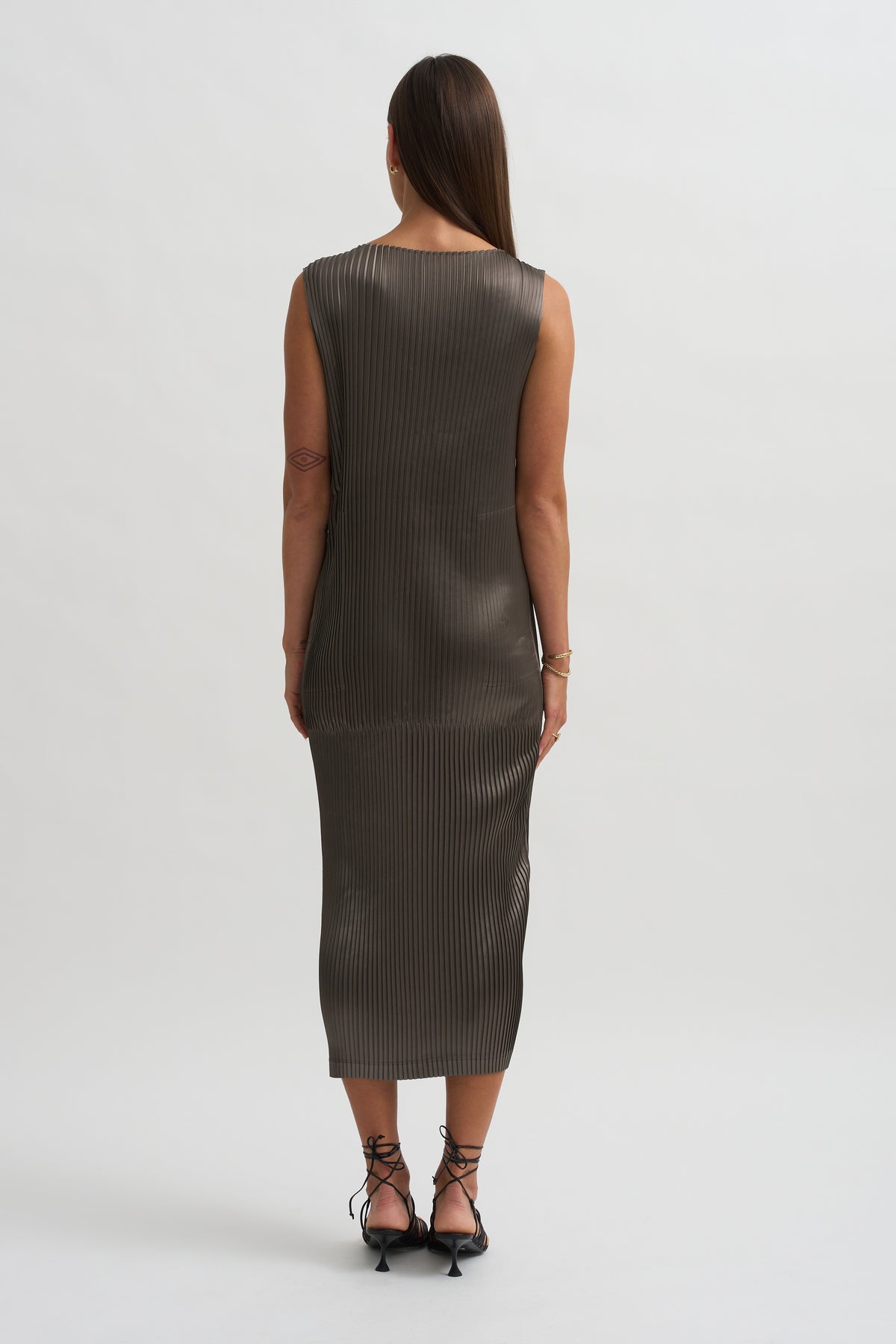 Glossed Panels Pleats, Gray