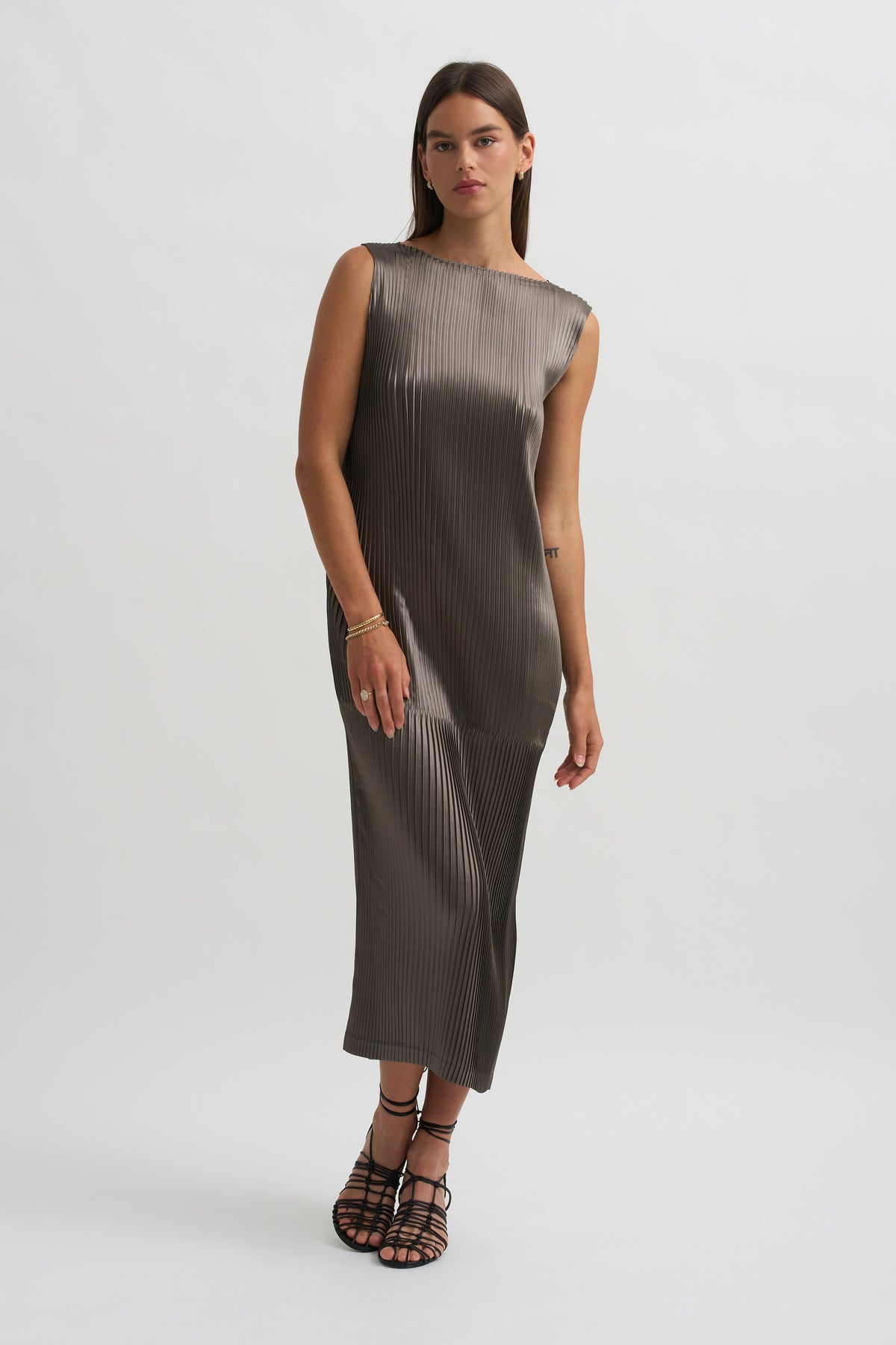 Glossed Panels Pleats, Gray