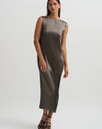 Glossed Panels Pleats, Gray