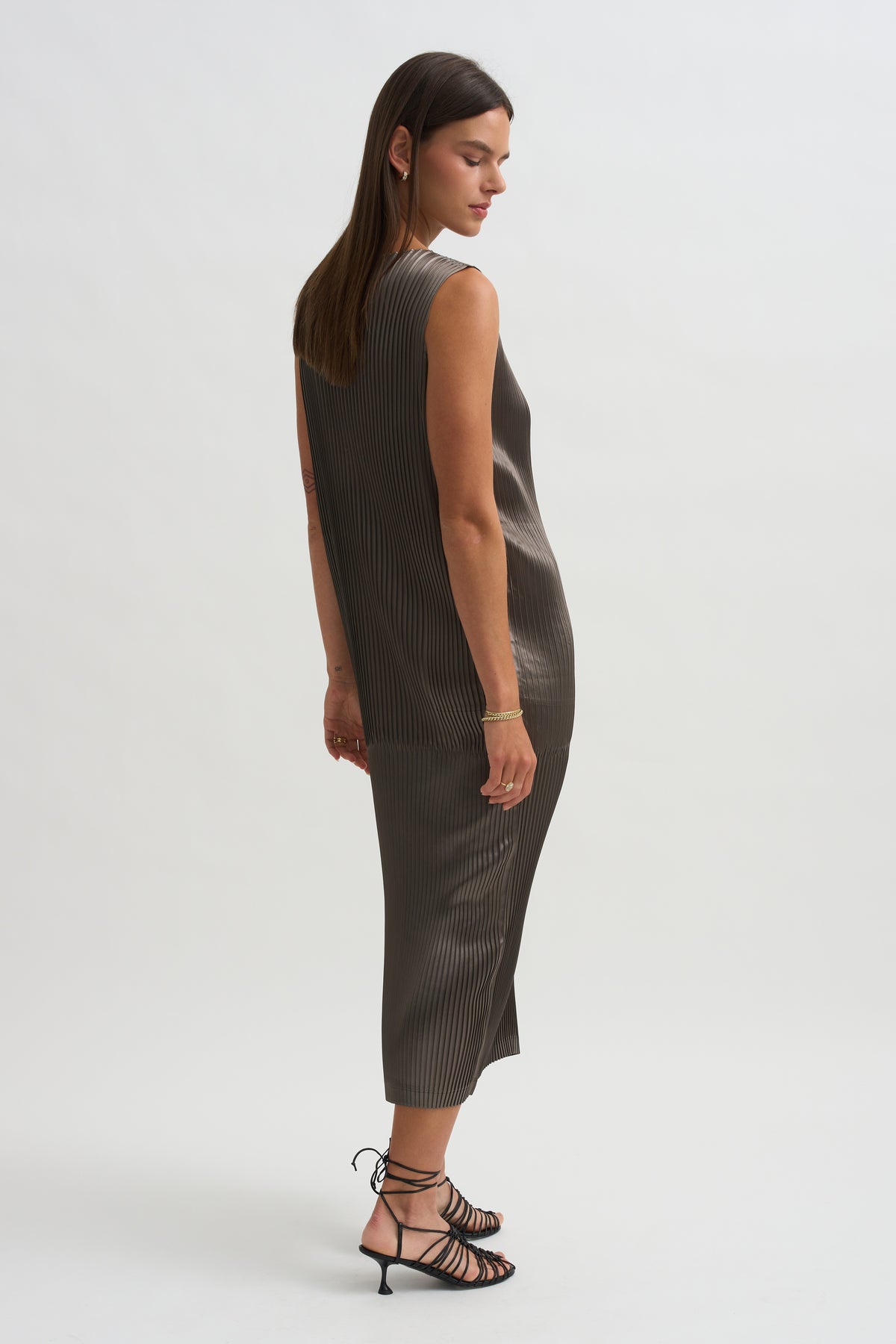 Glossed Panels Pleats, Gray