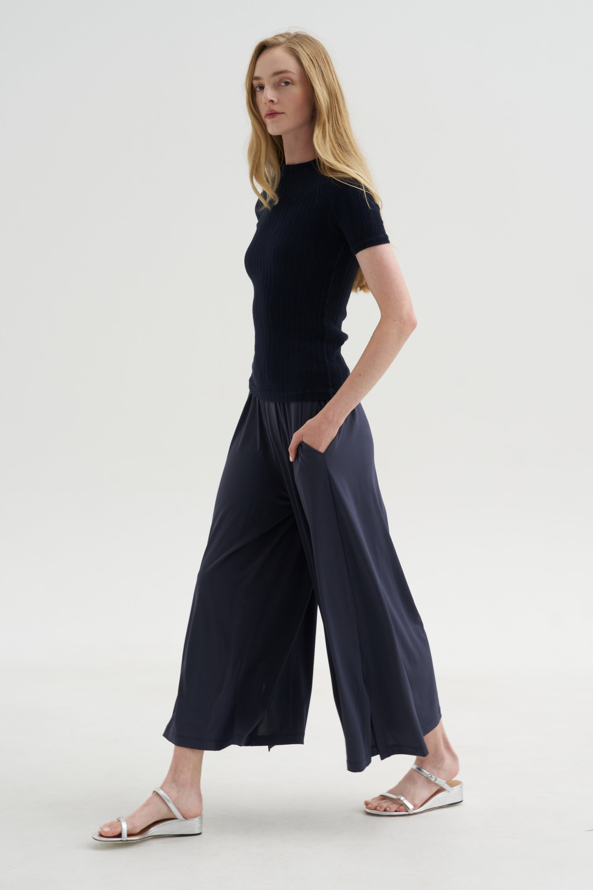 Rill Top, Dark Navy