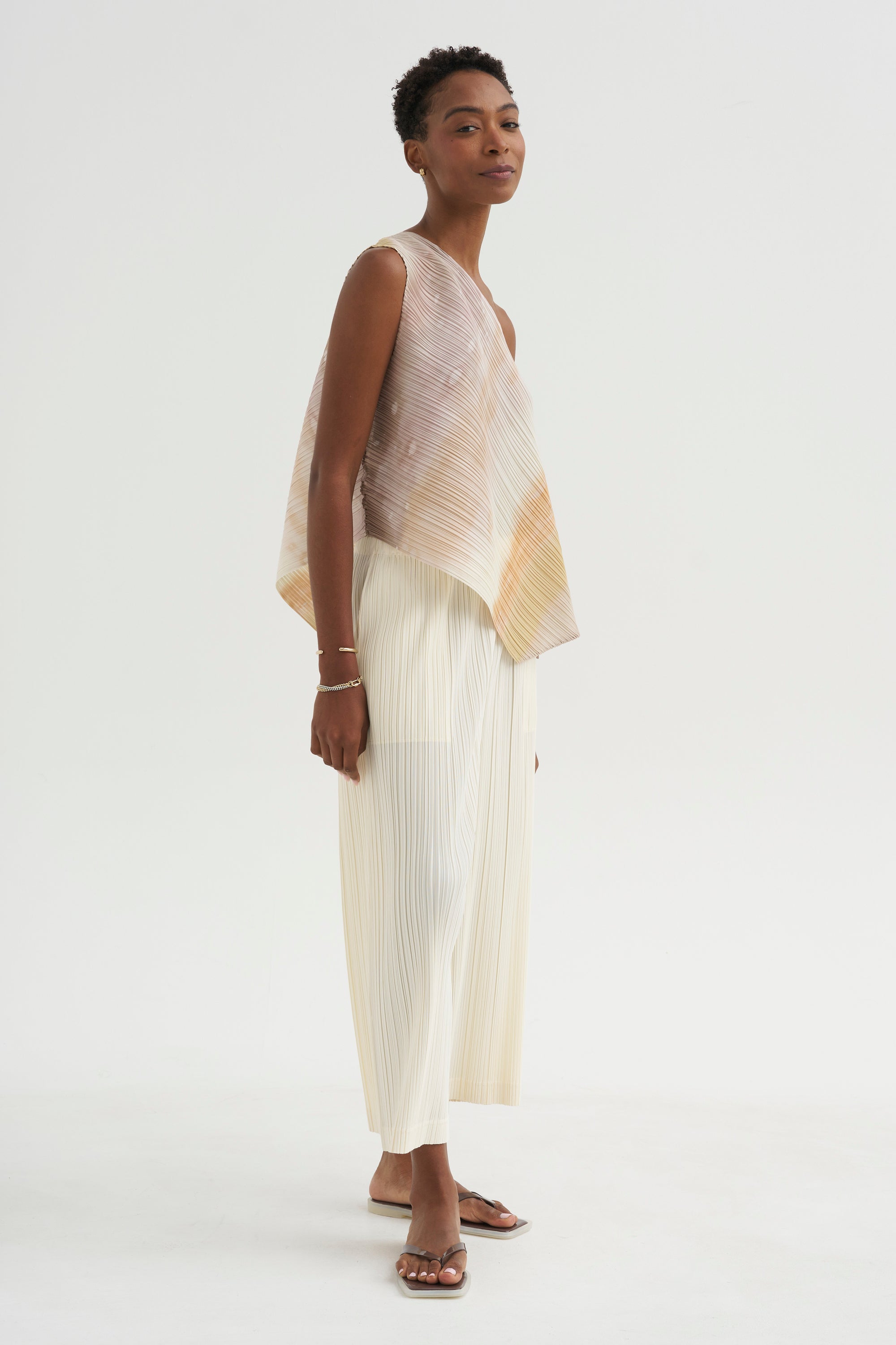 Opaque Bottoms, Off White