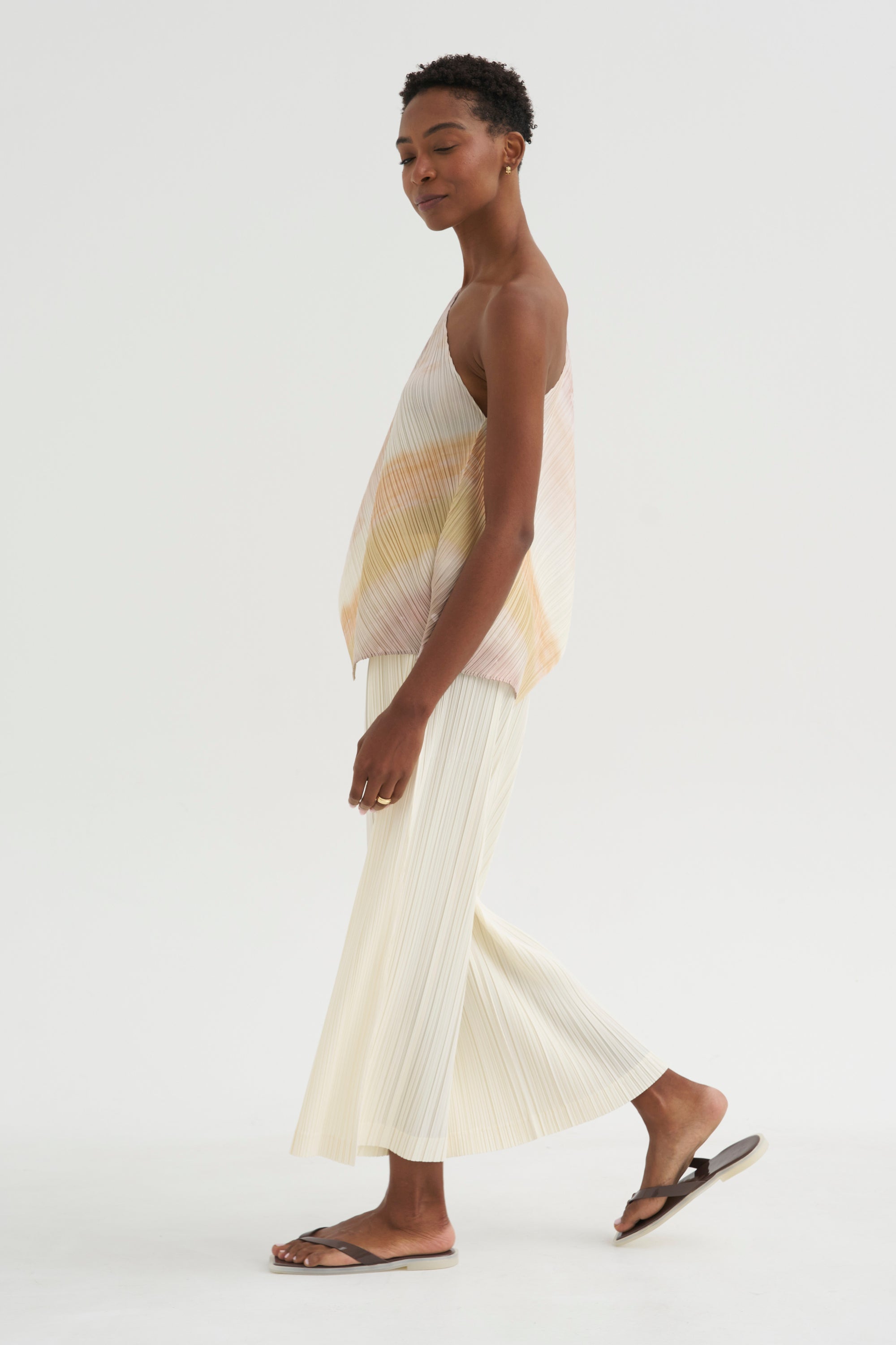 Opaque Bottoms, Off White