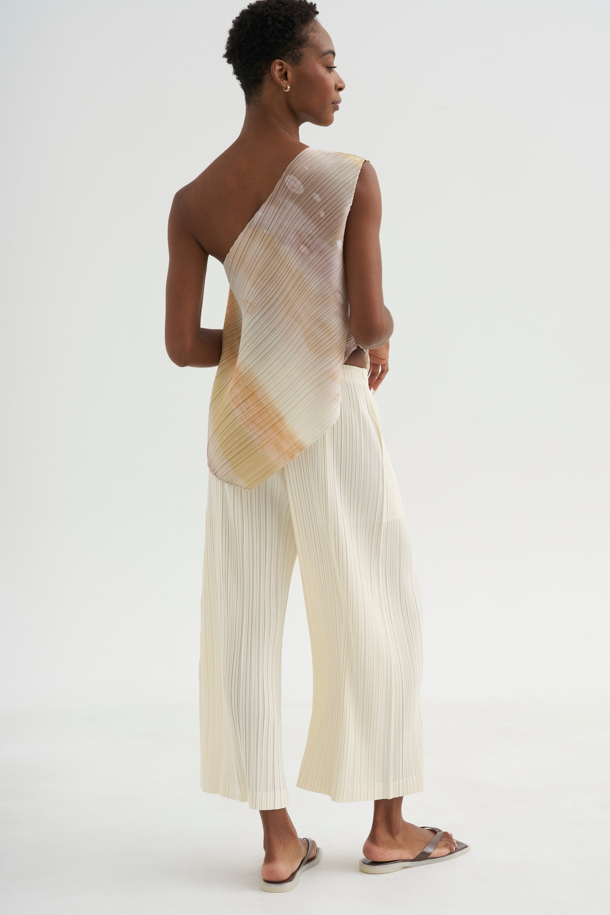 Opaque Bottoms, Off White