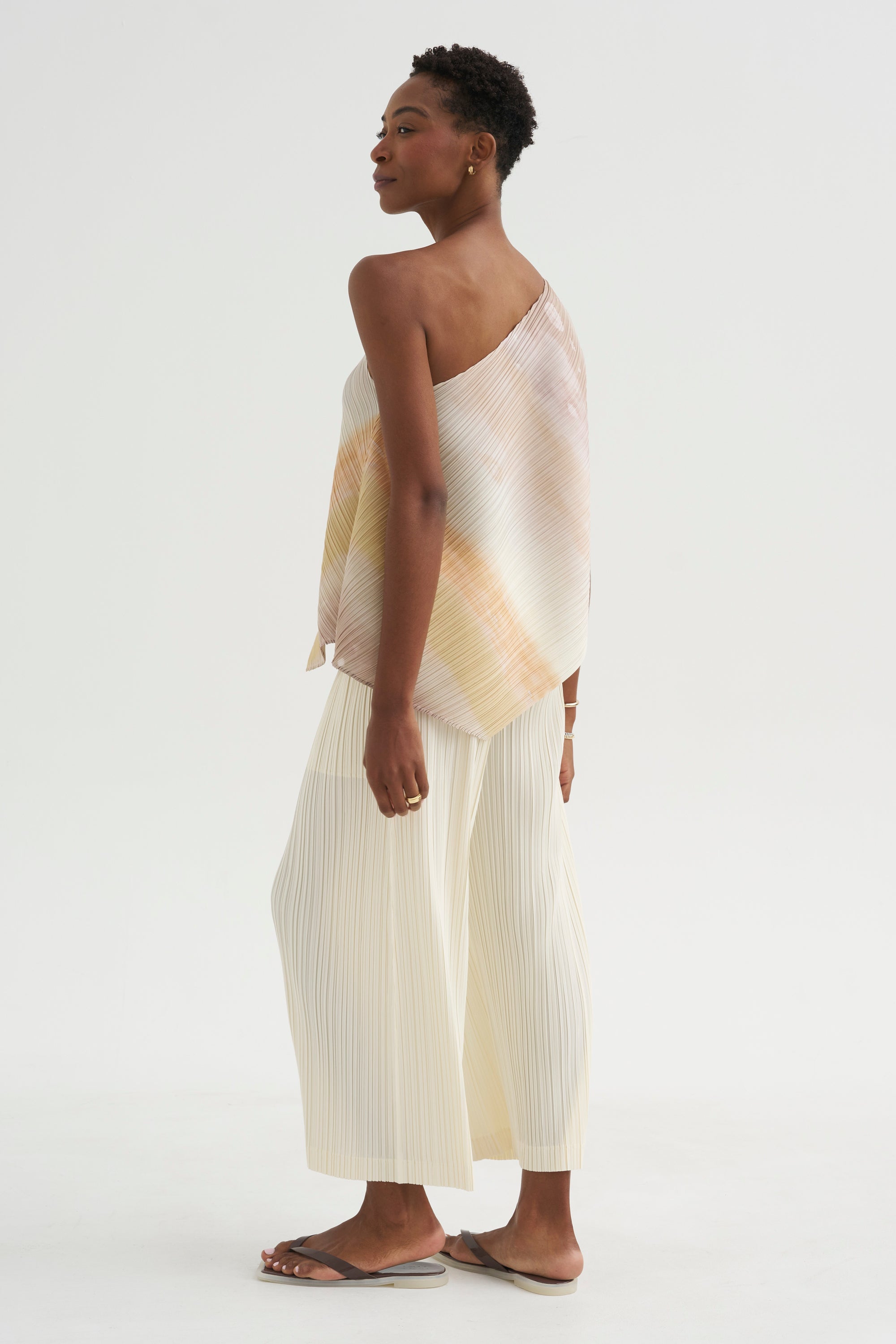 Opaque Bottoms, Off White