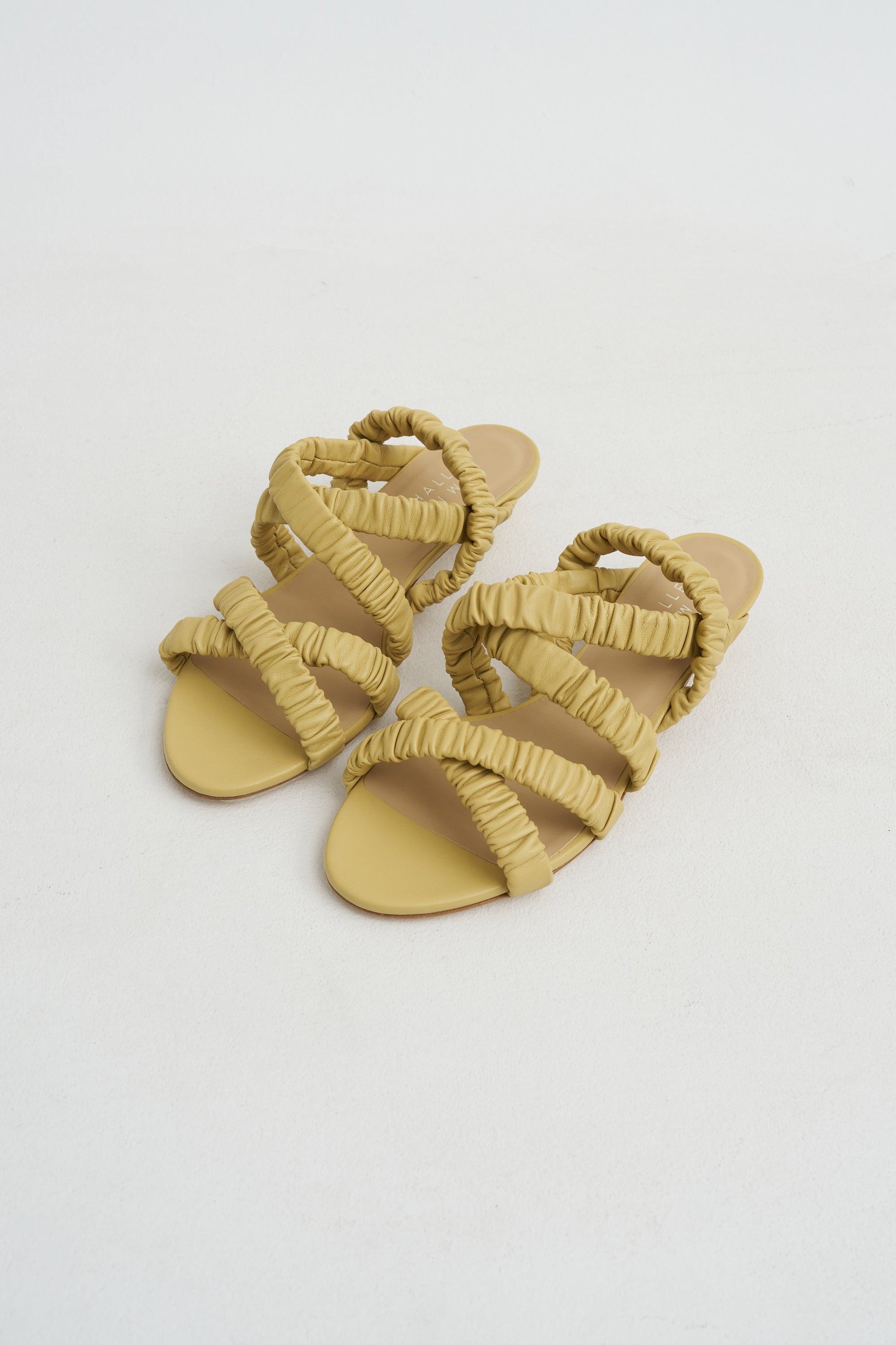 Scrunchie Heel, Butter