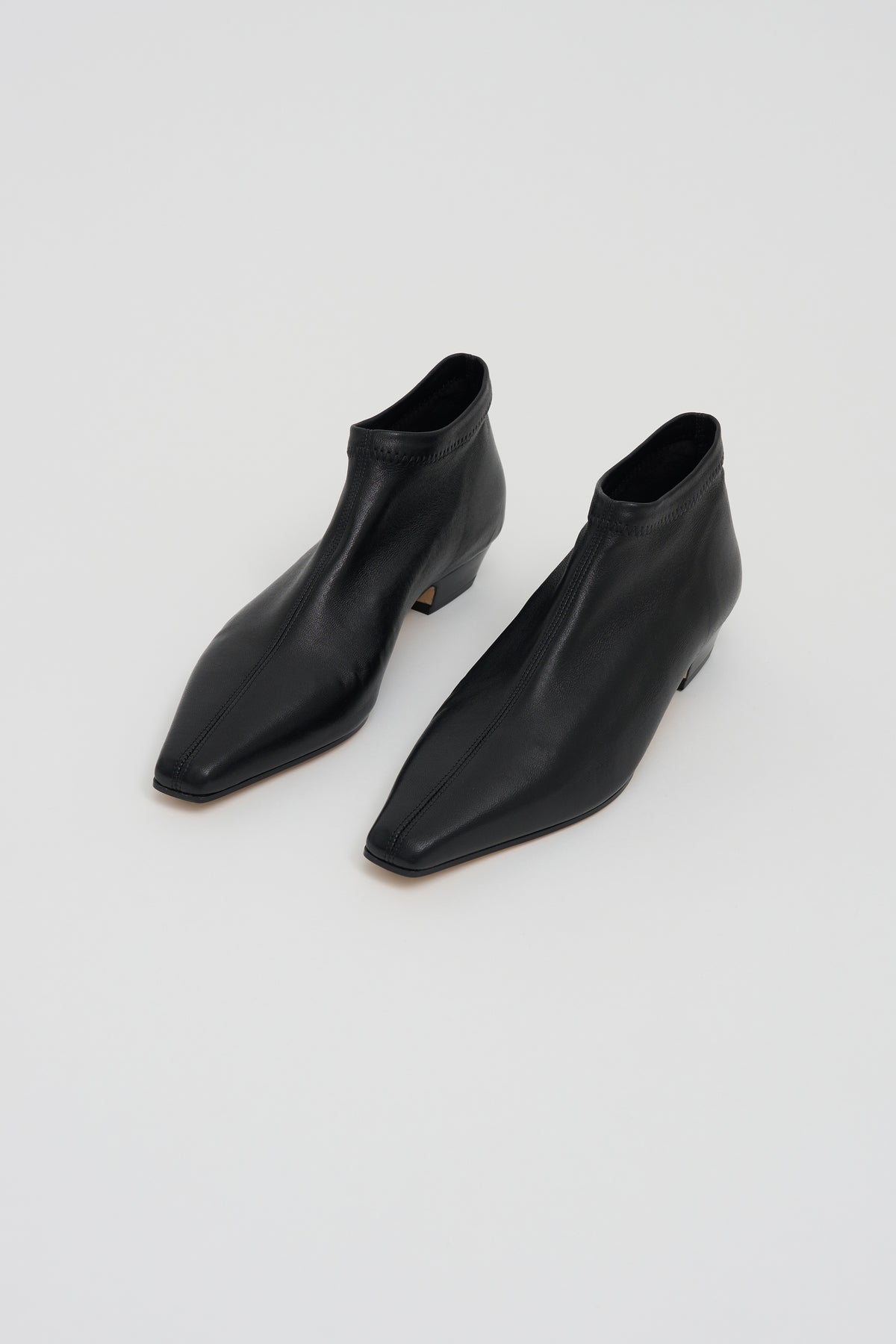 Stretch Low Boot, Black