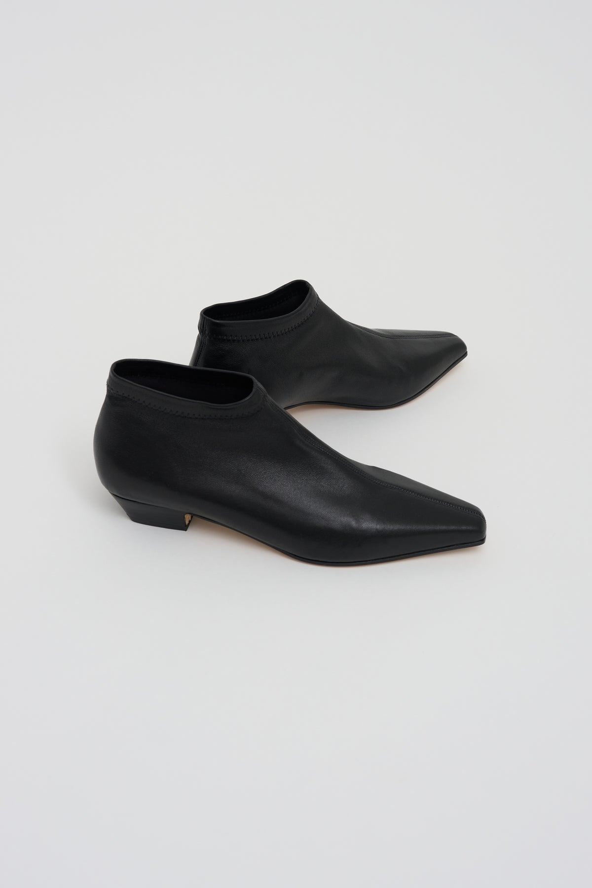 Stretch Low Boot, Black