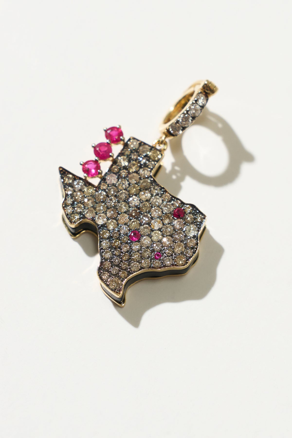 Texas Pendant EXCLUSIVE to Kick Pleat