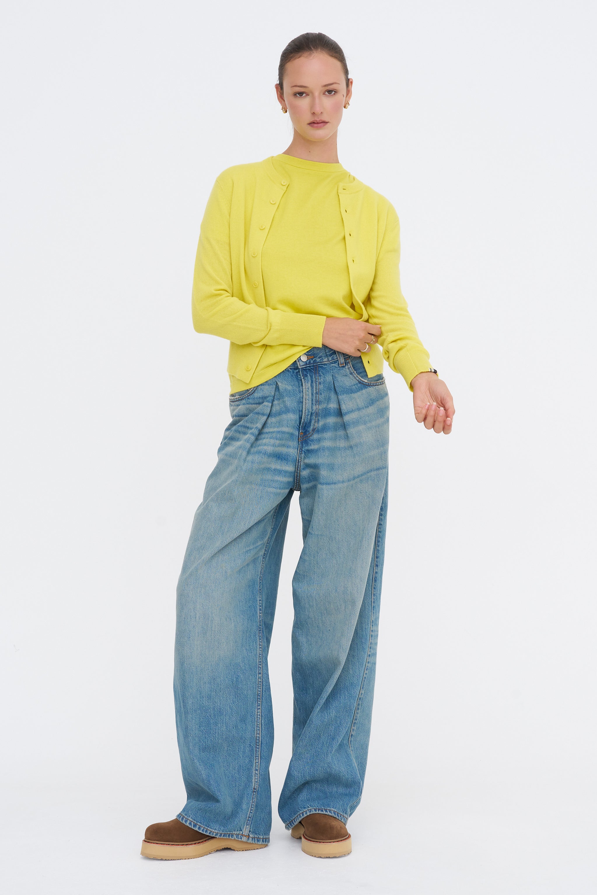 extreme cashmere イエローニットベスト Extreme Cashmere Vネック