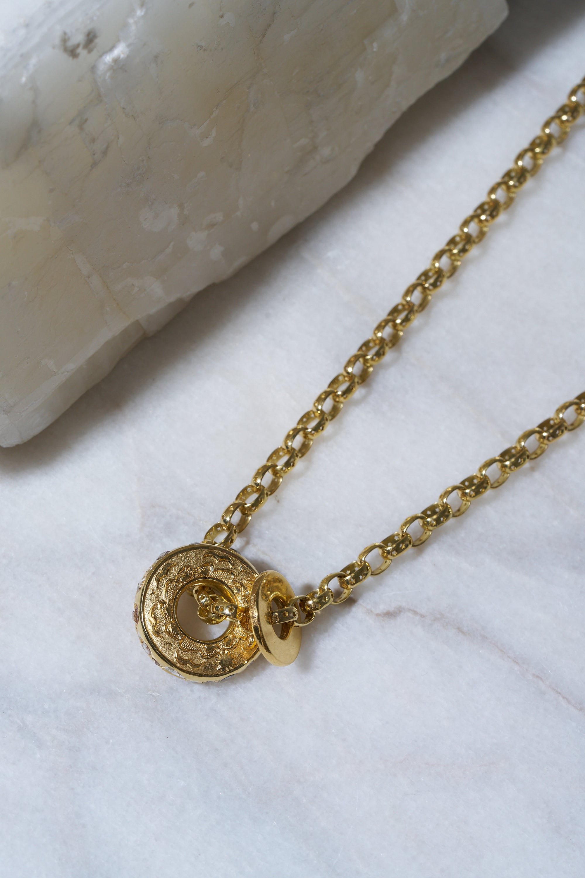 Hag Stone - Slim Mini, Yellow Gold