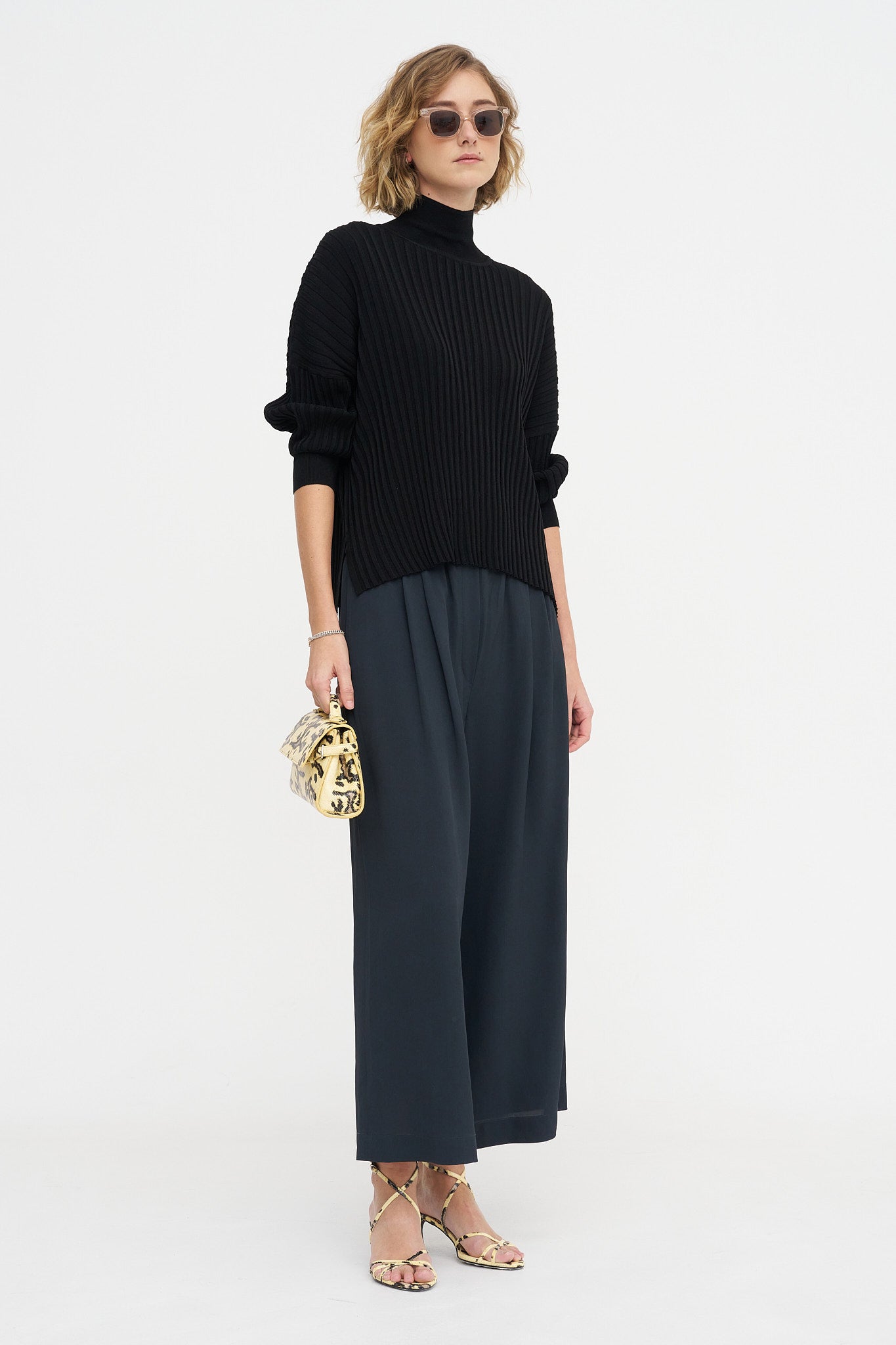 Kassis Sweater, Black