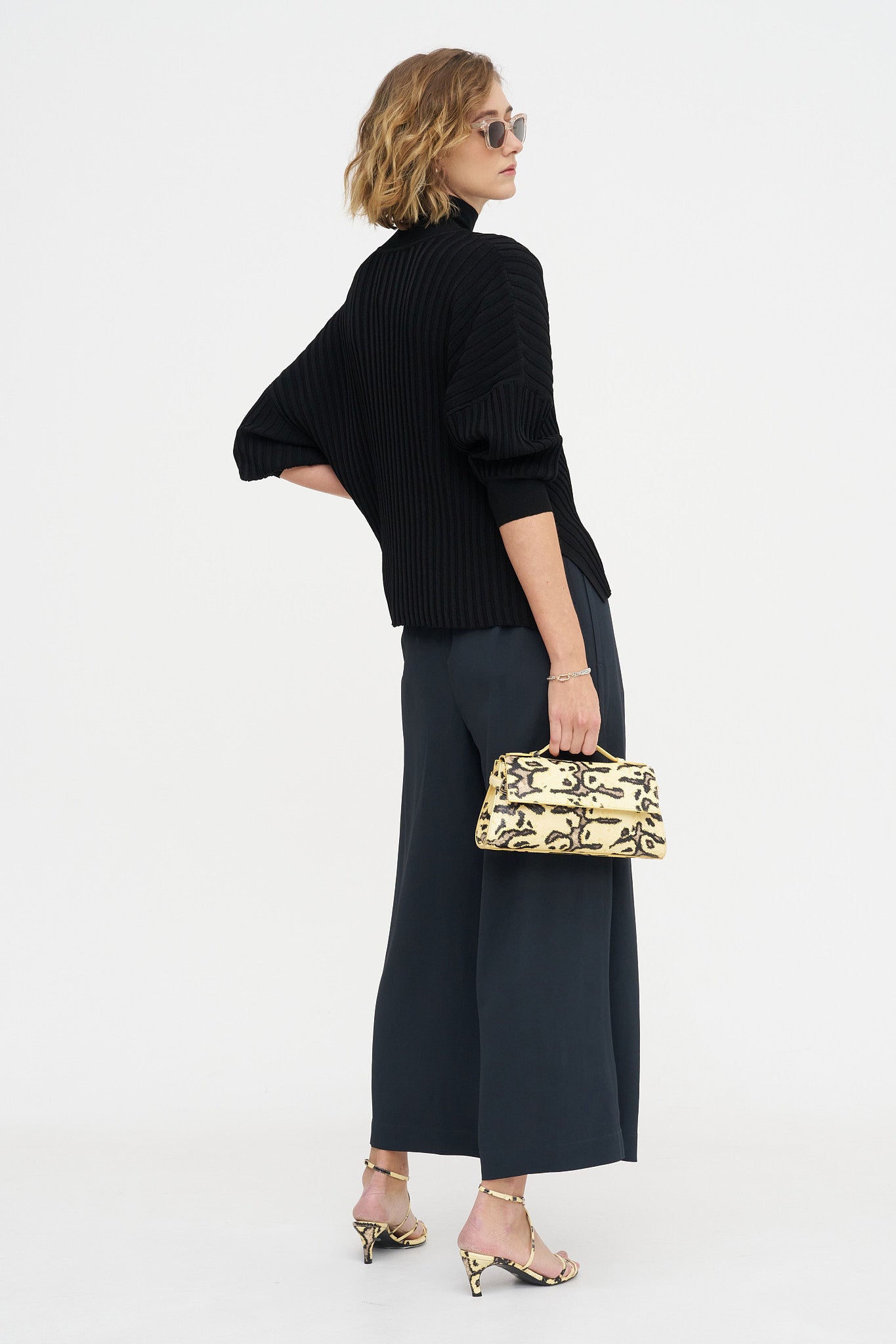 Kassis Sweater, Black