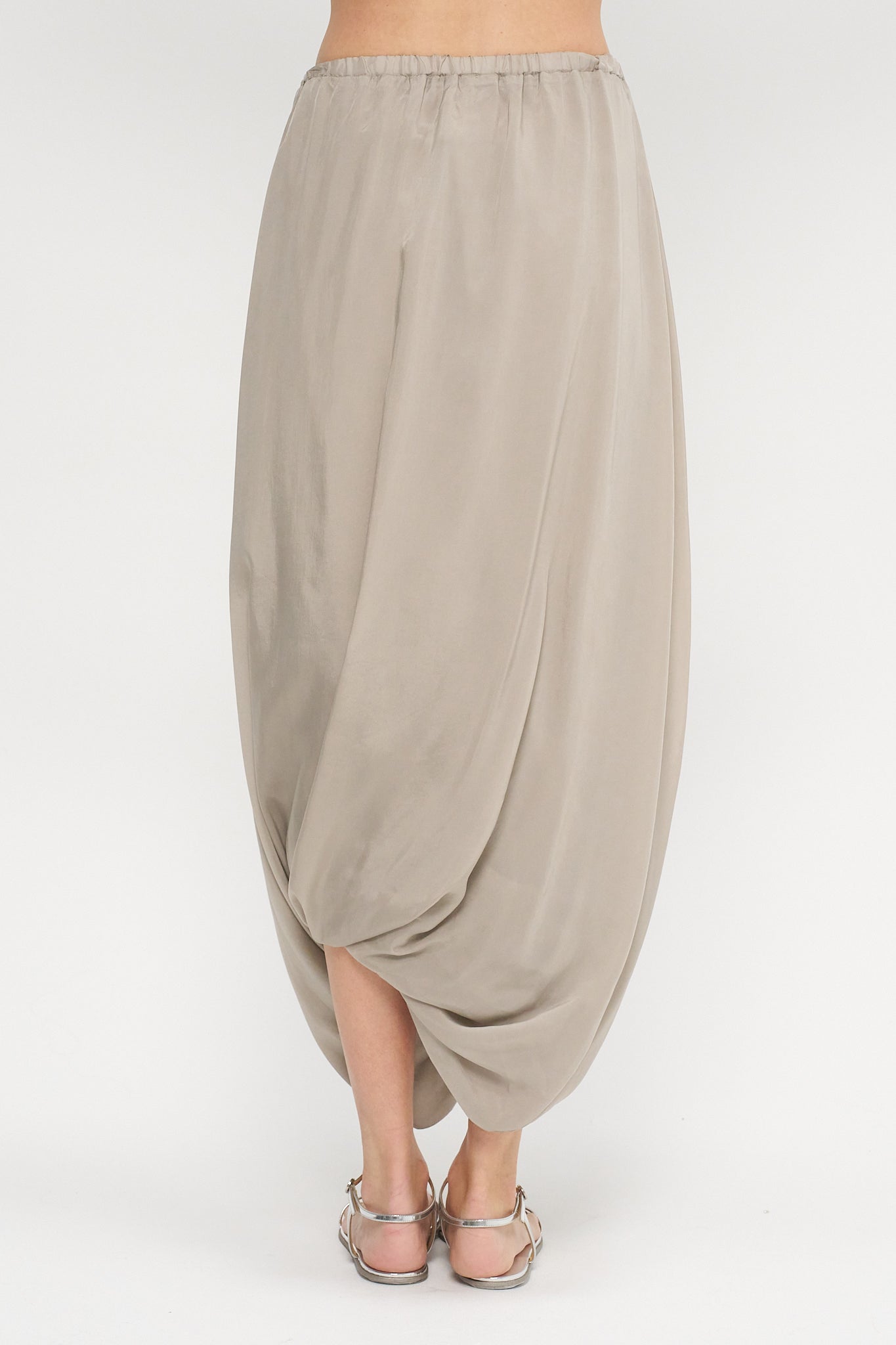 Skirt Balloon, Pewter