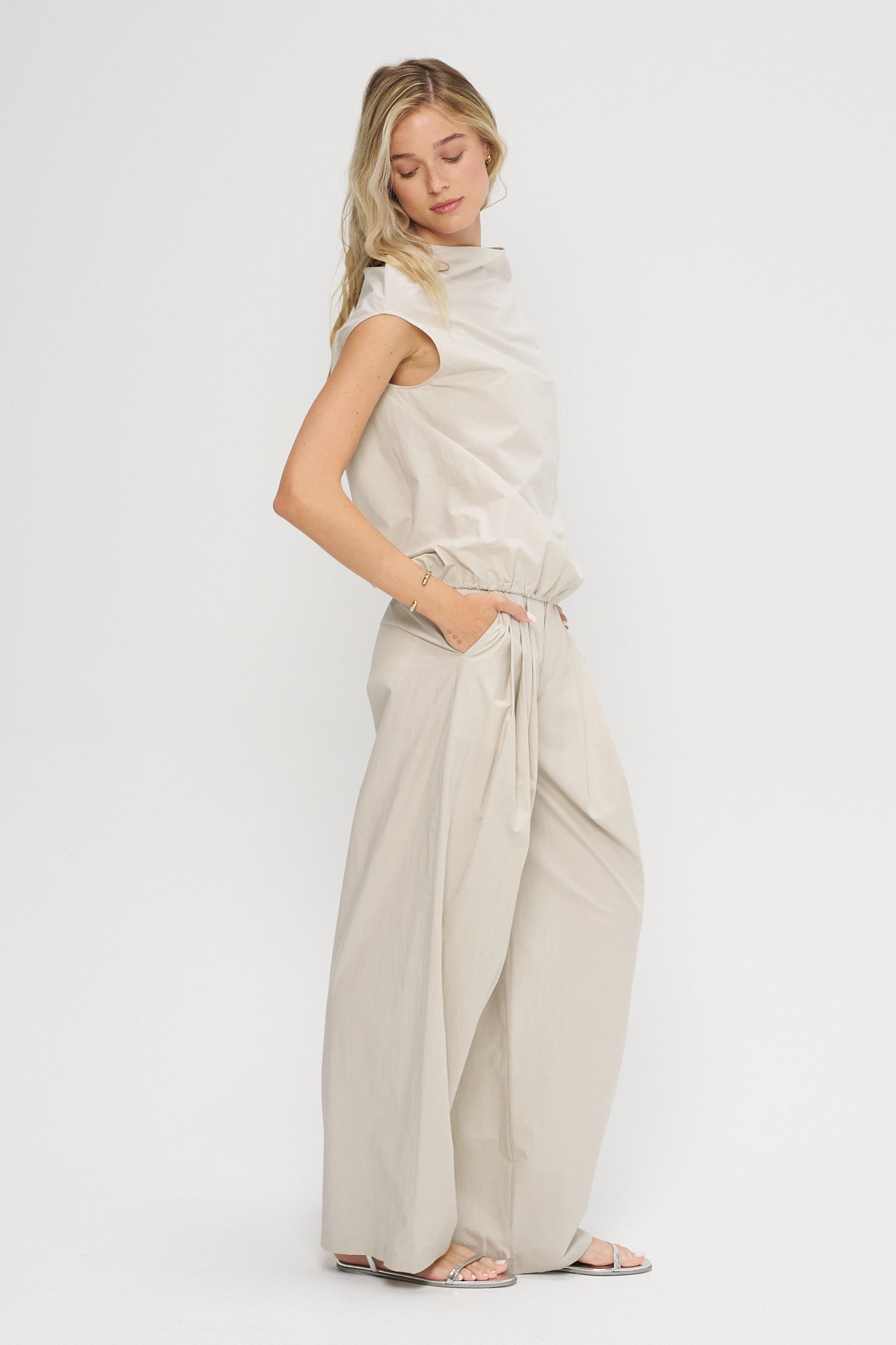 Top, Bright Grey