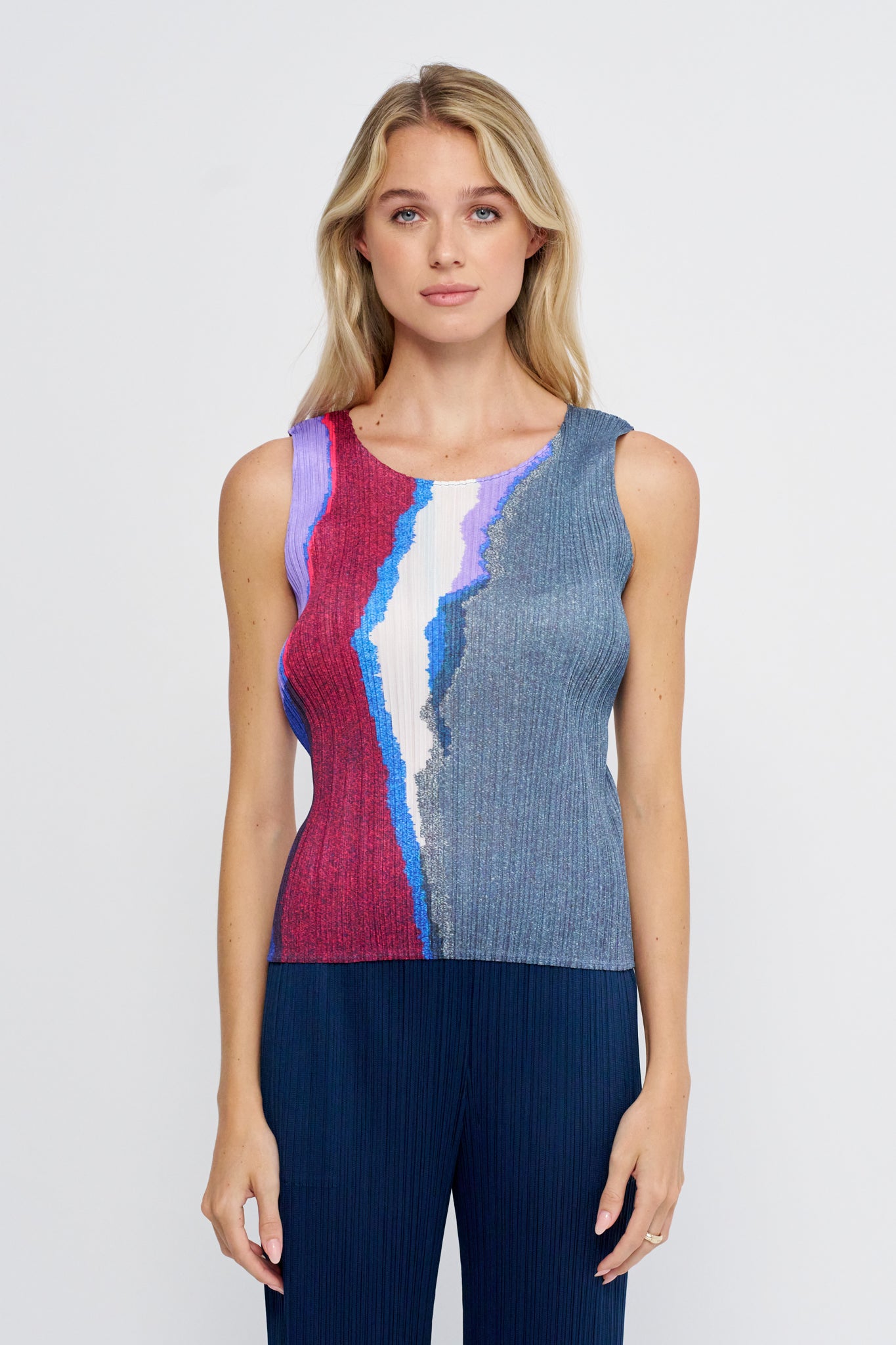 Pleats Please Issey Miyake Grainy Colors, Dark Blue Gray – Kick Pleat