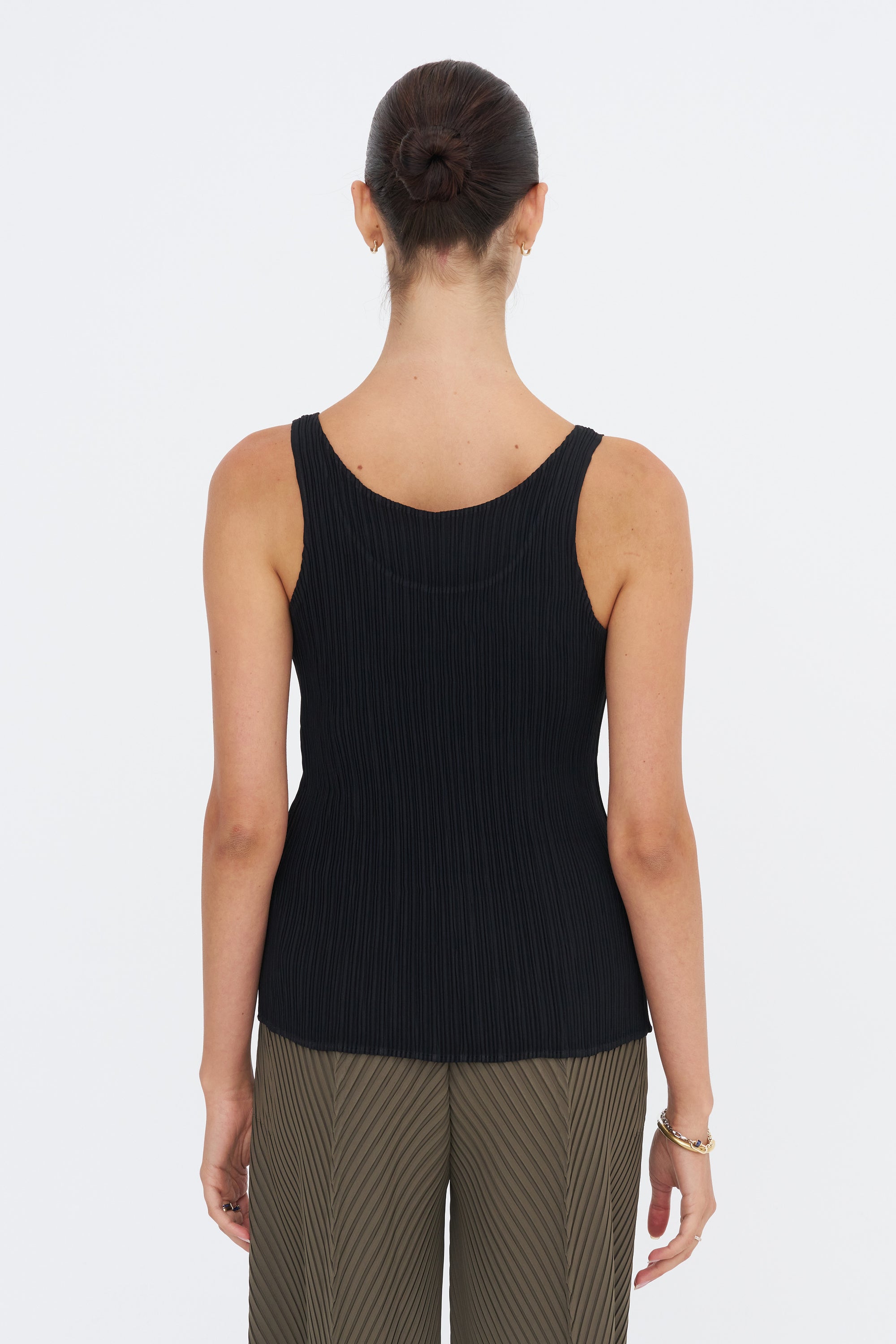 Hatching Pleats Top, Black
