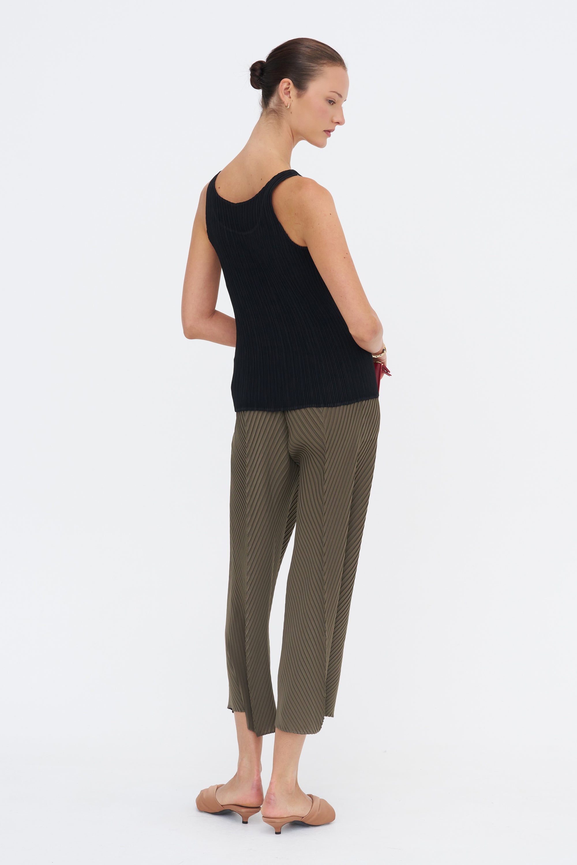 Hatching Pleats Top, Black