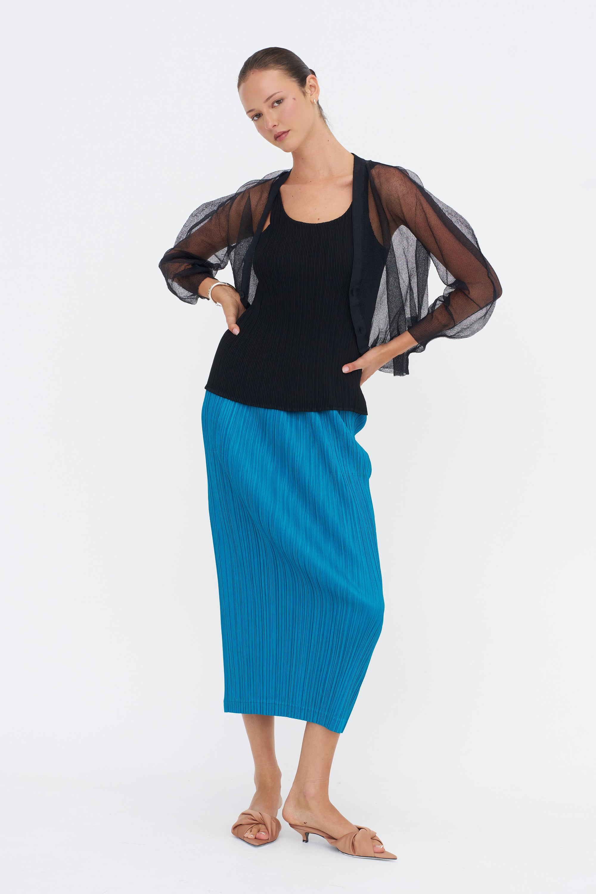 Encase, Black