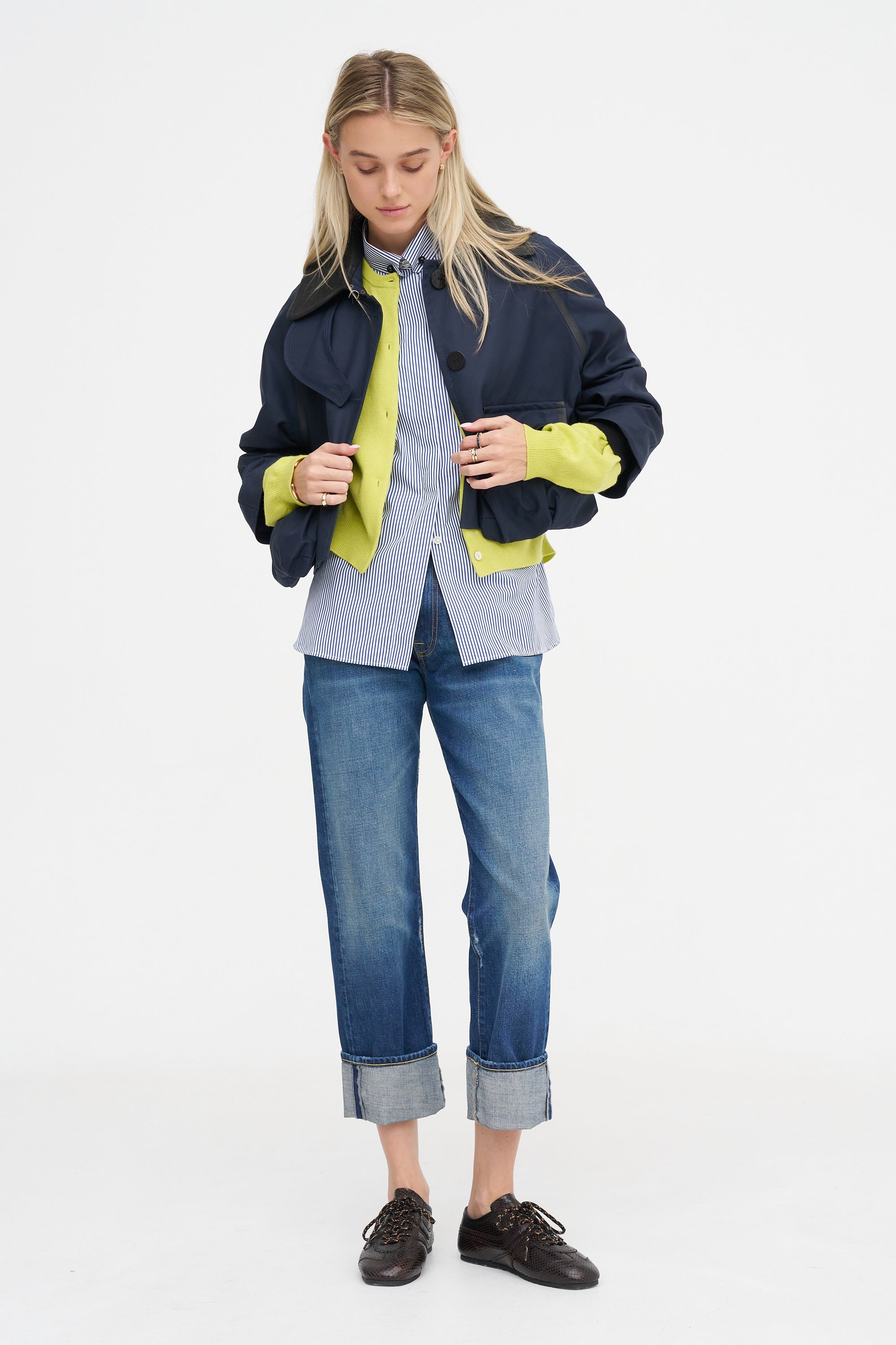 Cuffed Romeo, Oasis Blue