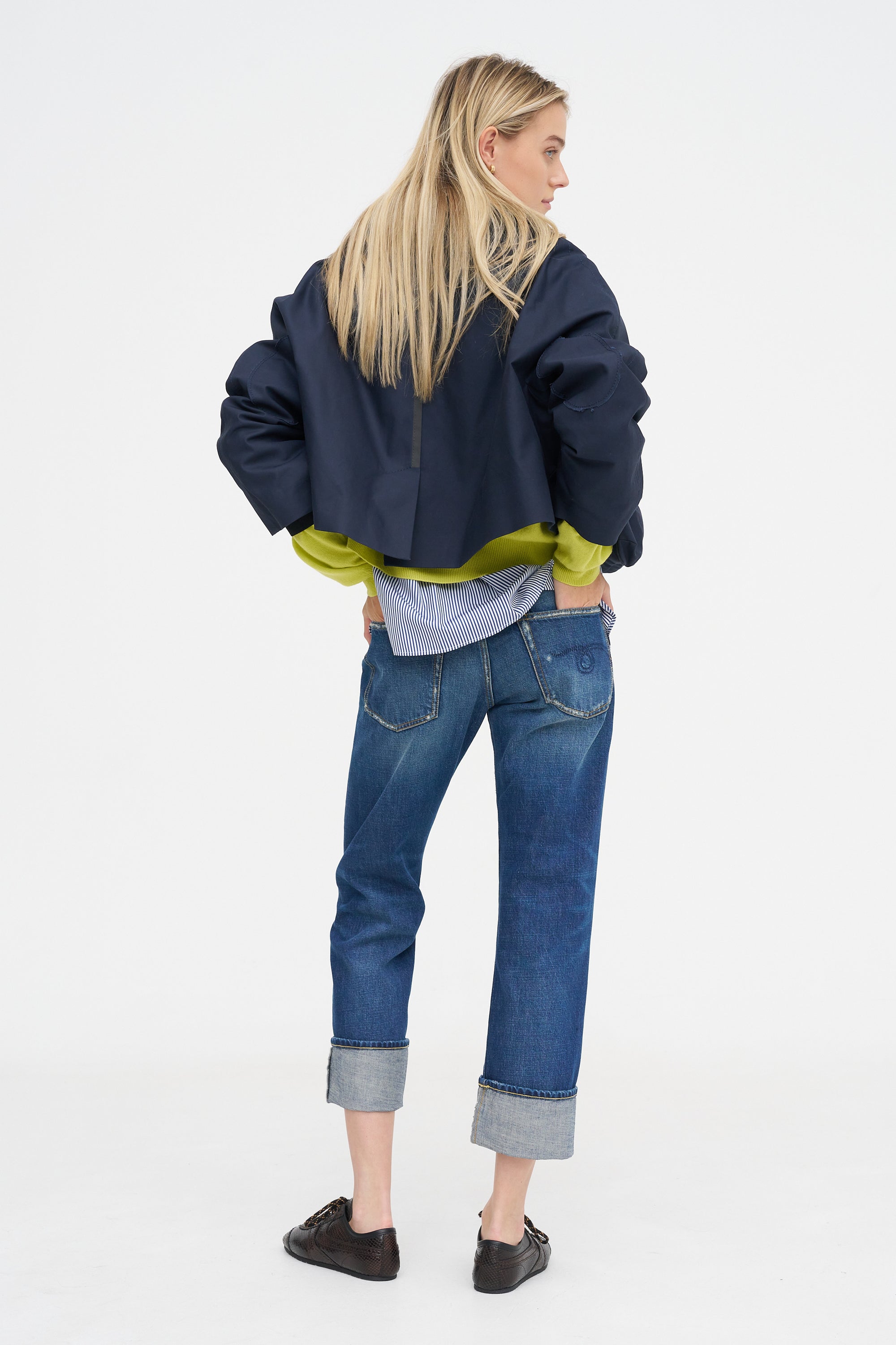 Cuffed Romeo, Oasis Blue