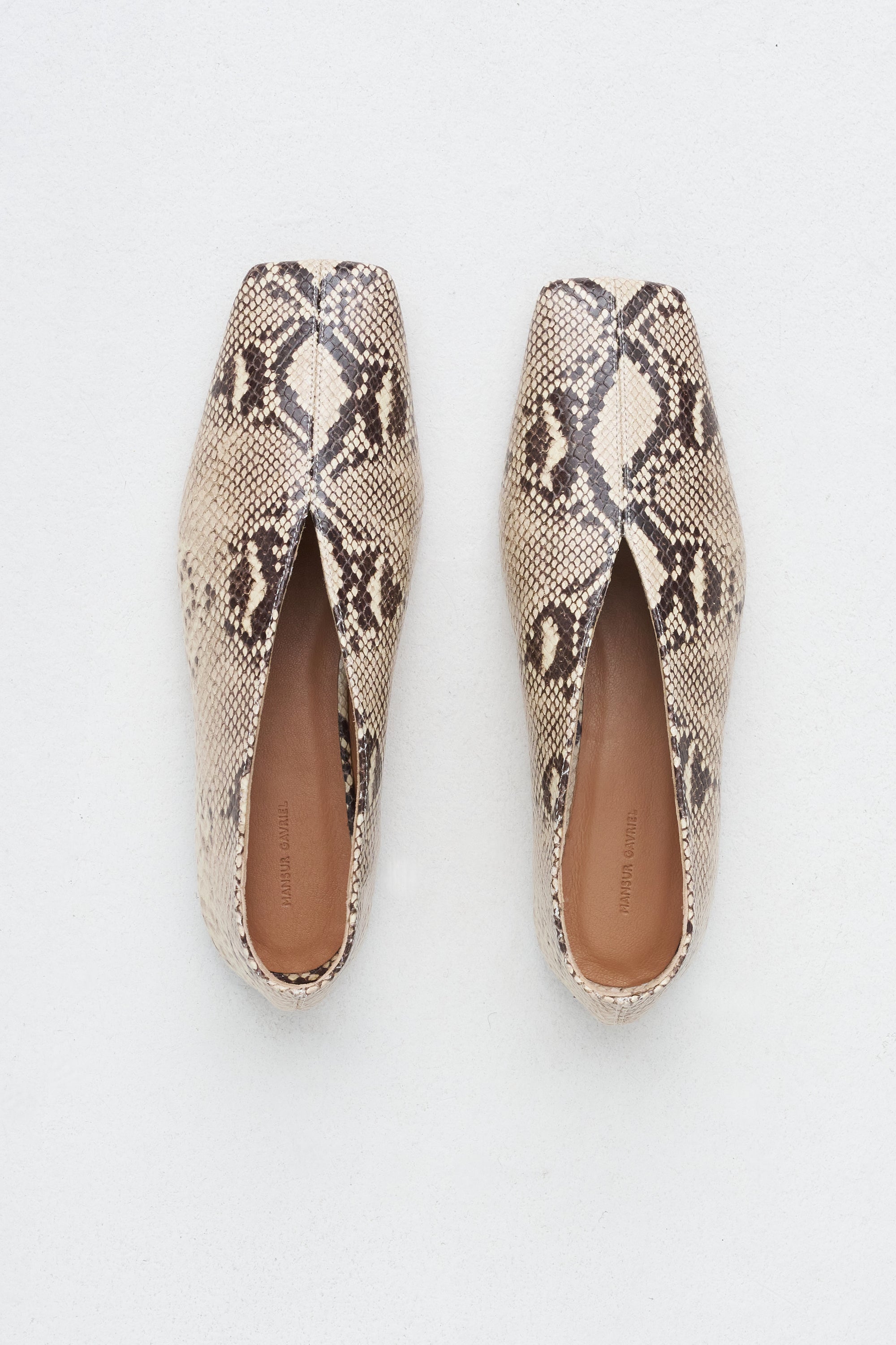 Square Soft V, Roccia